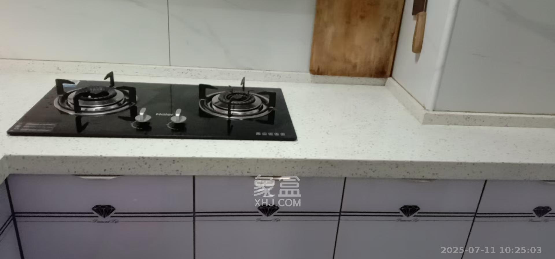 湖湾世景  3室2厅1卫   2500.00元/月室内图