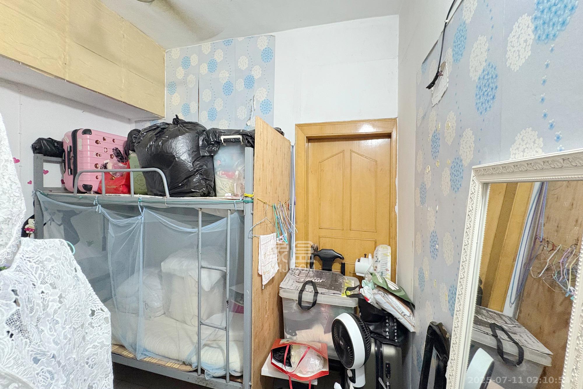 向韶村  2室1厅1卫   38.00万卧室