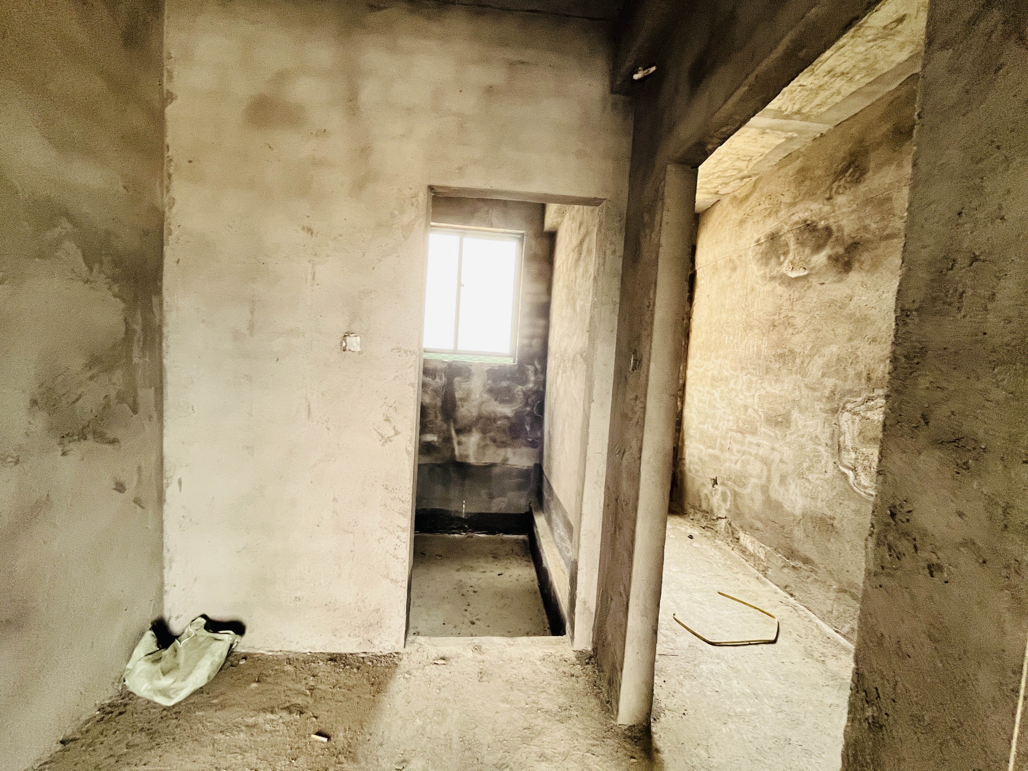 华都国际花园  4室2厅2卫    77.8万 华都国际花园  4室2厅2卫    77.8万客厅