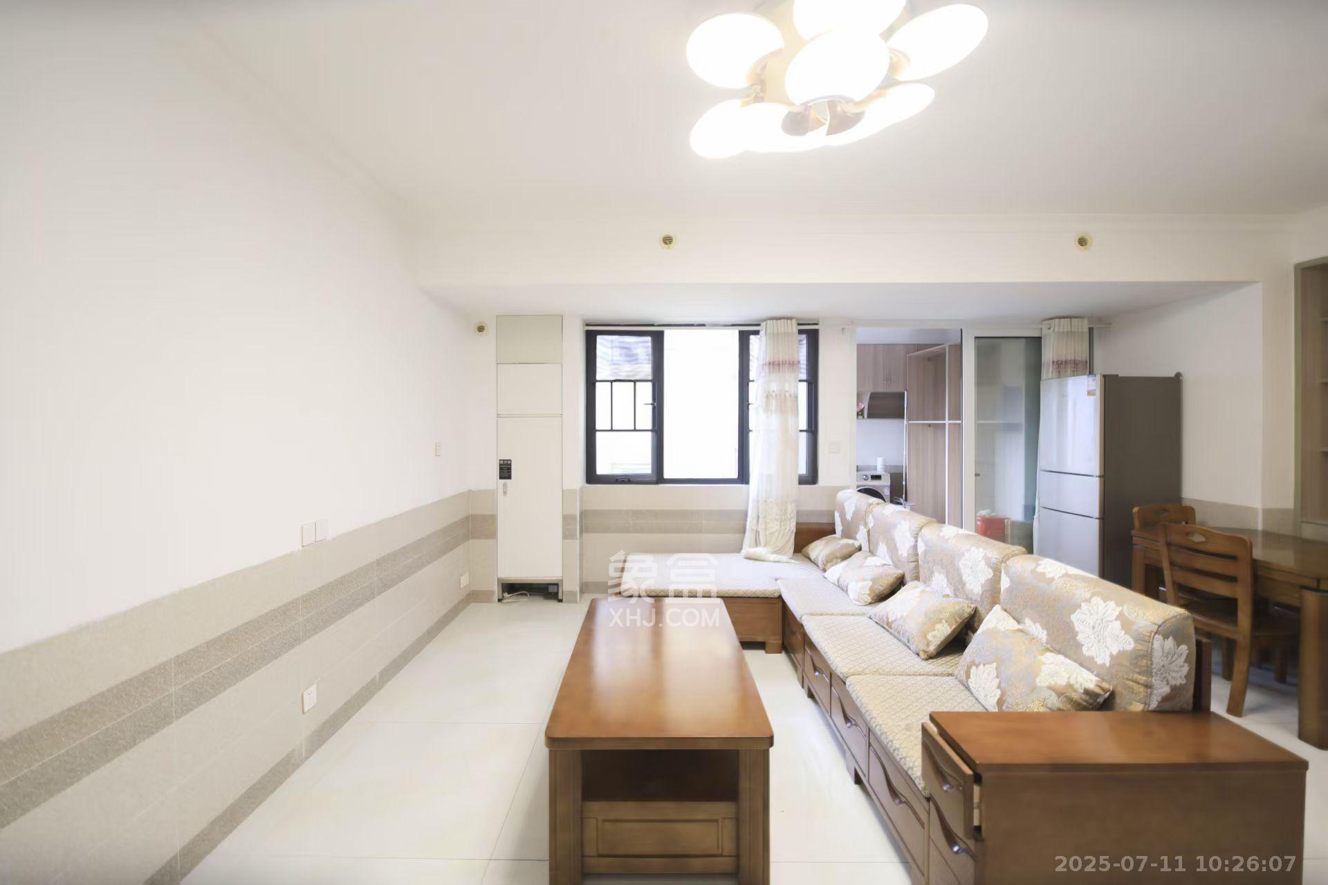 蓝光幸福满庭 4室2厅2卫 2400.0元/月 蓝光幸福满庭 4室2厅2卫 2400.0元/月室内图