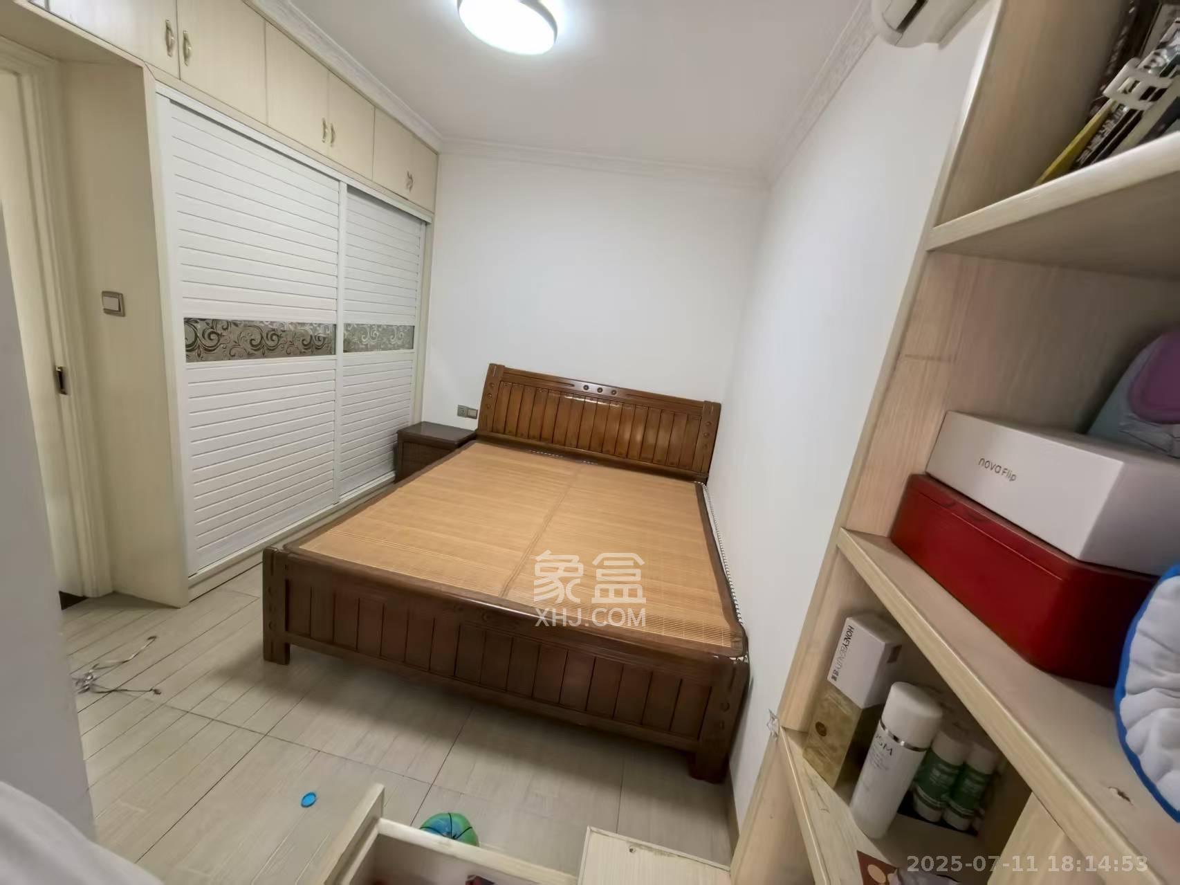 丽发新城  2室2厅1卫    1850.0元/月