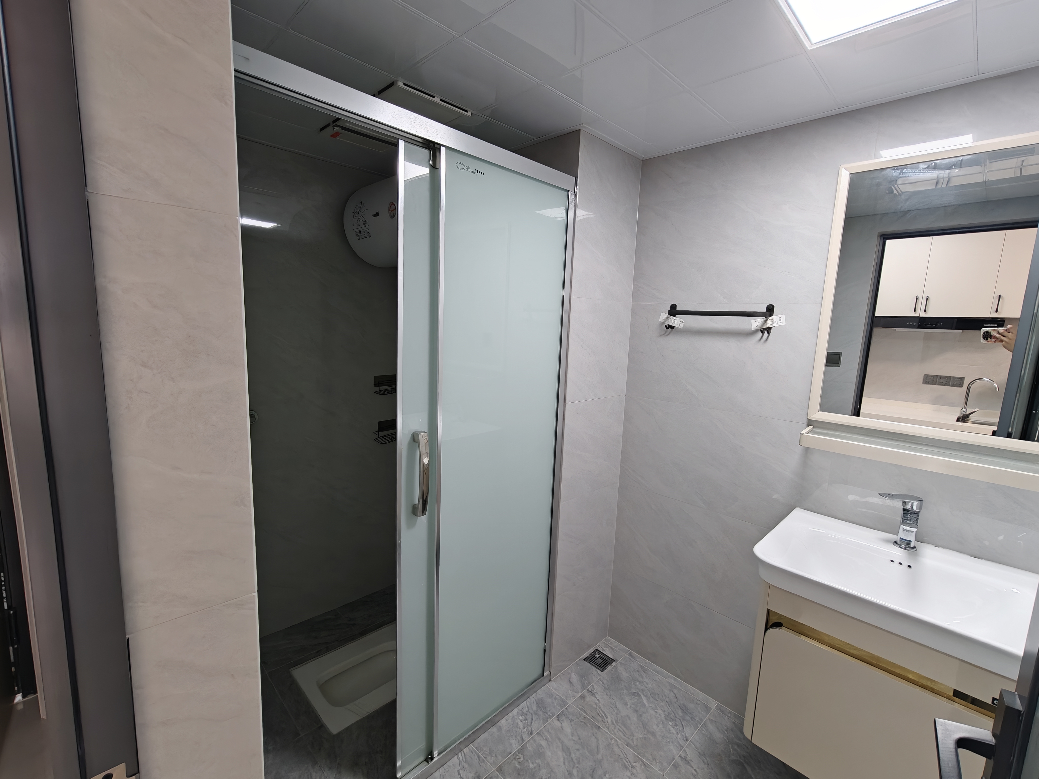 融冠乐城 1室0厅0卫 1600.0元/月 融冠乐城 1室0厅0卫 1600.0元/月室内图