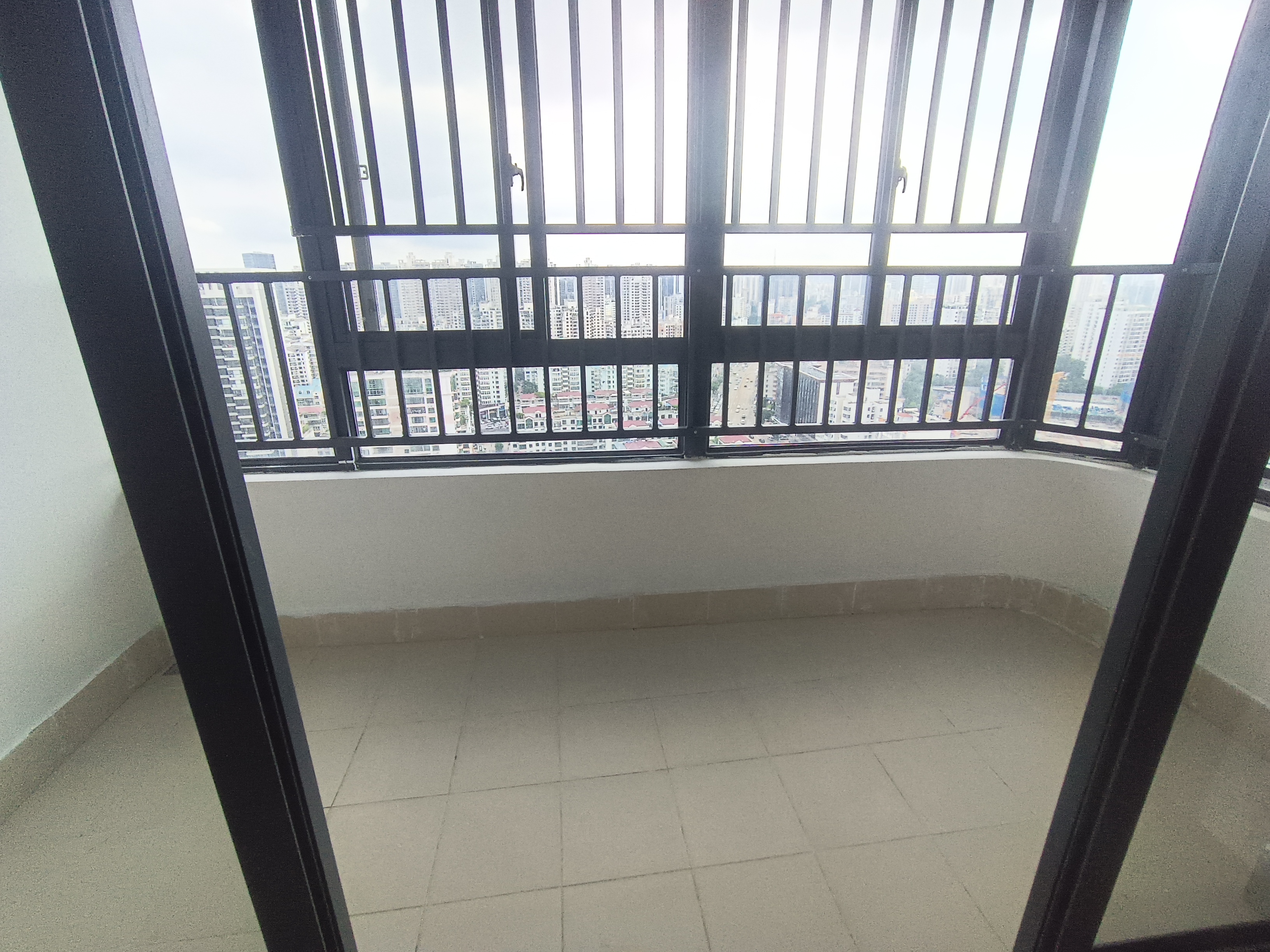 龙昆雅苑(中交·龙昆雅苑) 2室2厅1卫 115.0万 龙昆雅苑(中交·龙昆雅苑) 2室2厅1卫 115.0万客厅