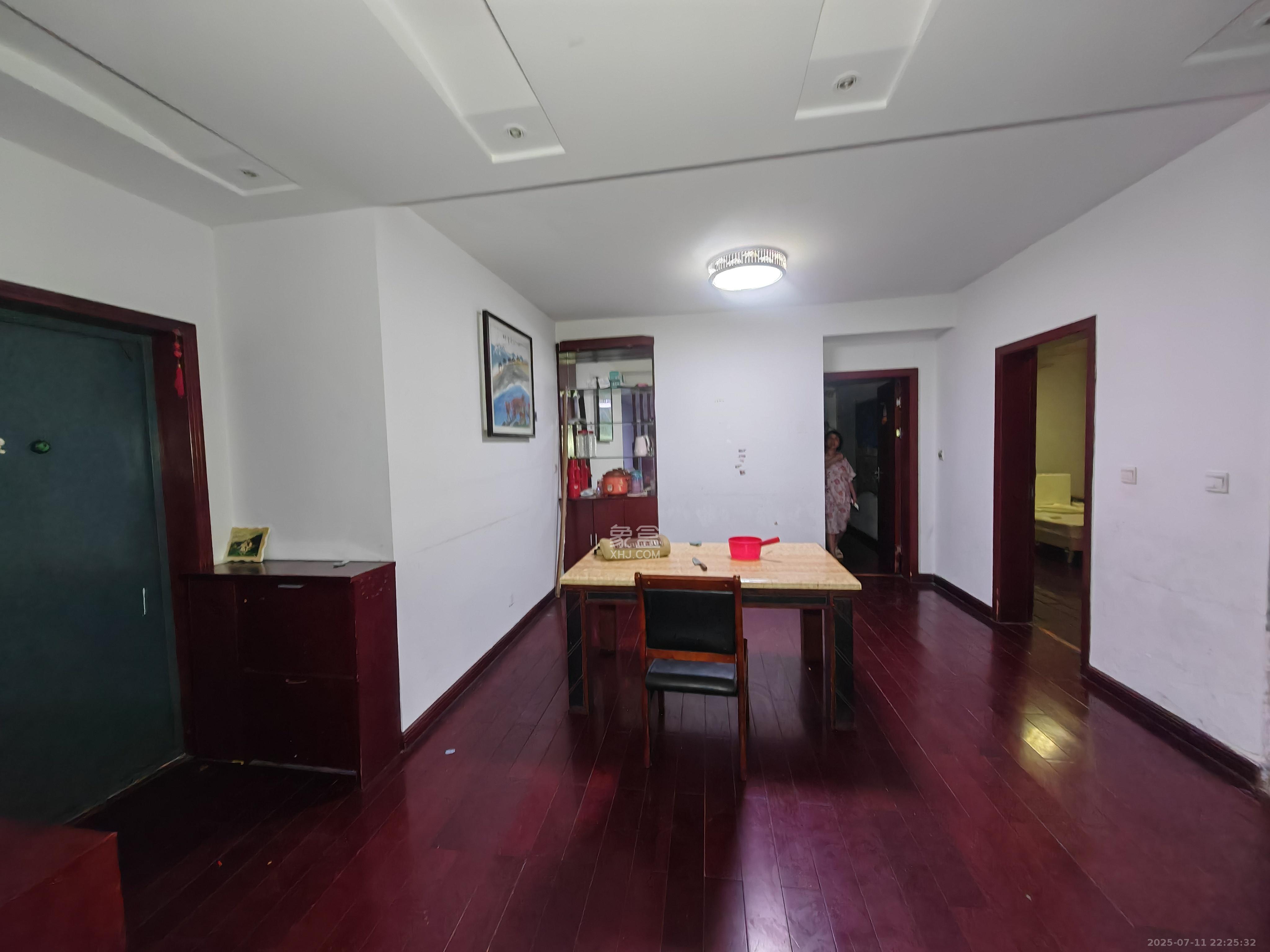 活力康城  3室2厅2卫    3200.0元/月室内图