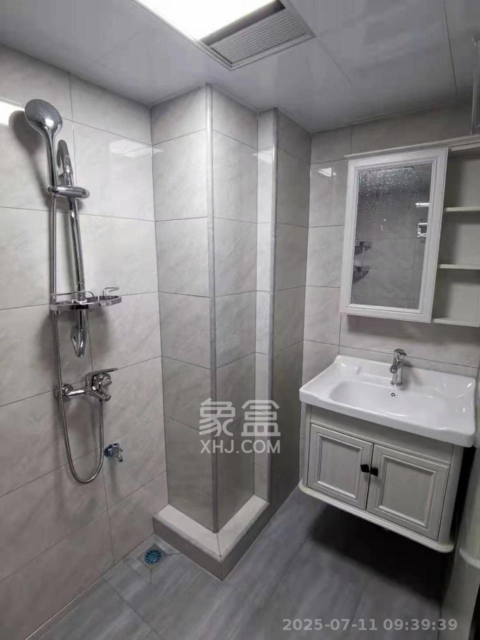 龙湖湘江星座(祺鑫星座公寓) 1室1厅1卫 1800.0元/月 龙湖湘江星座(祺鑫星座公寓) 1室1厅1卫 1800.0元/月室内图