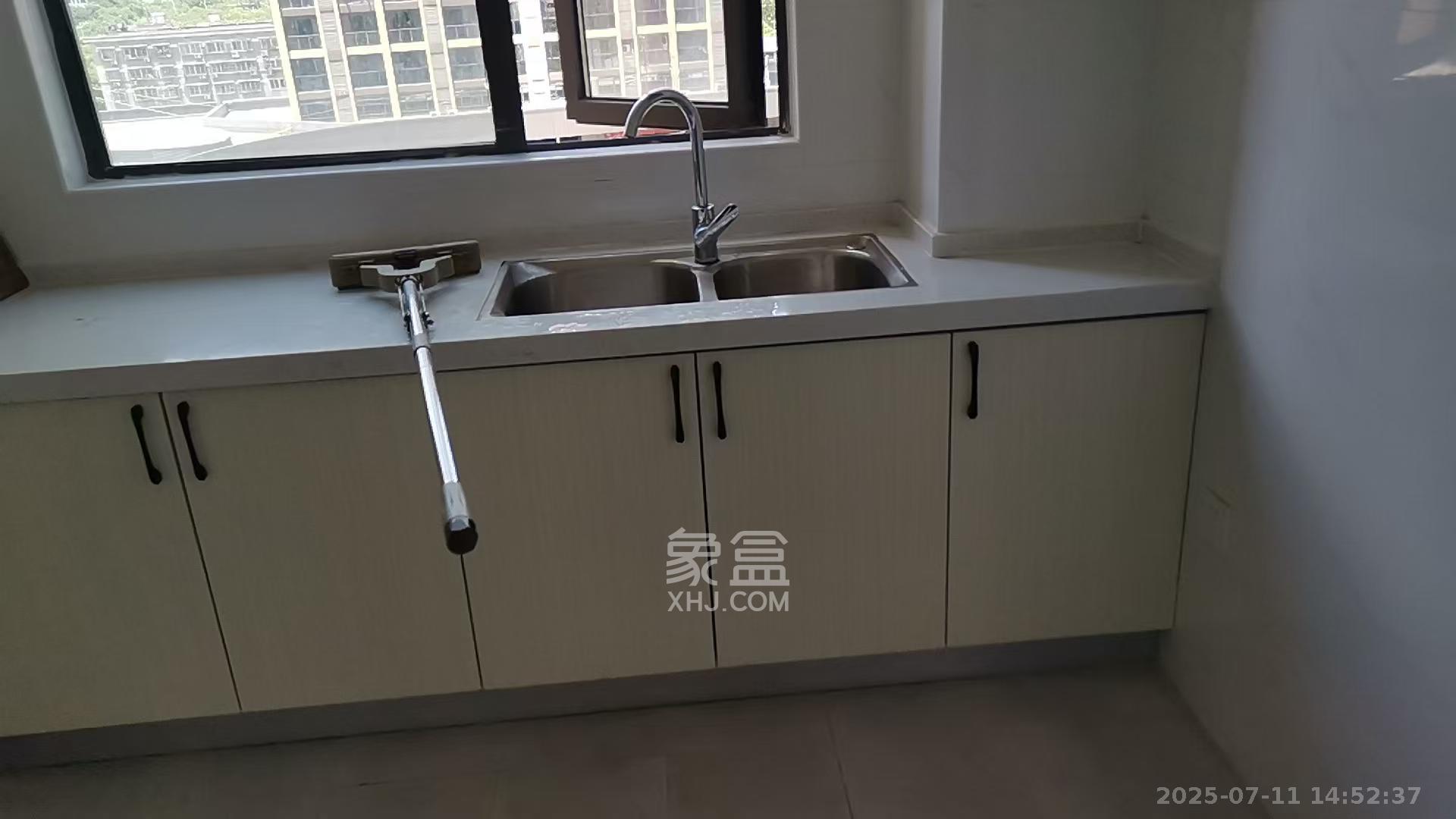 振业城三期 4室2厅2卫 3500.0元/月 振业城三期 4室2厅2卫 3500.0元/月室内图