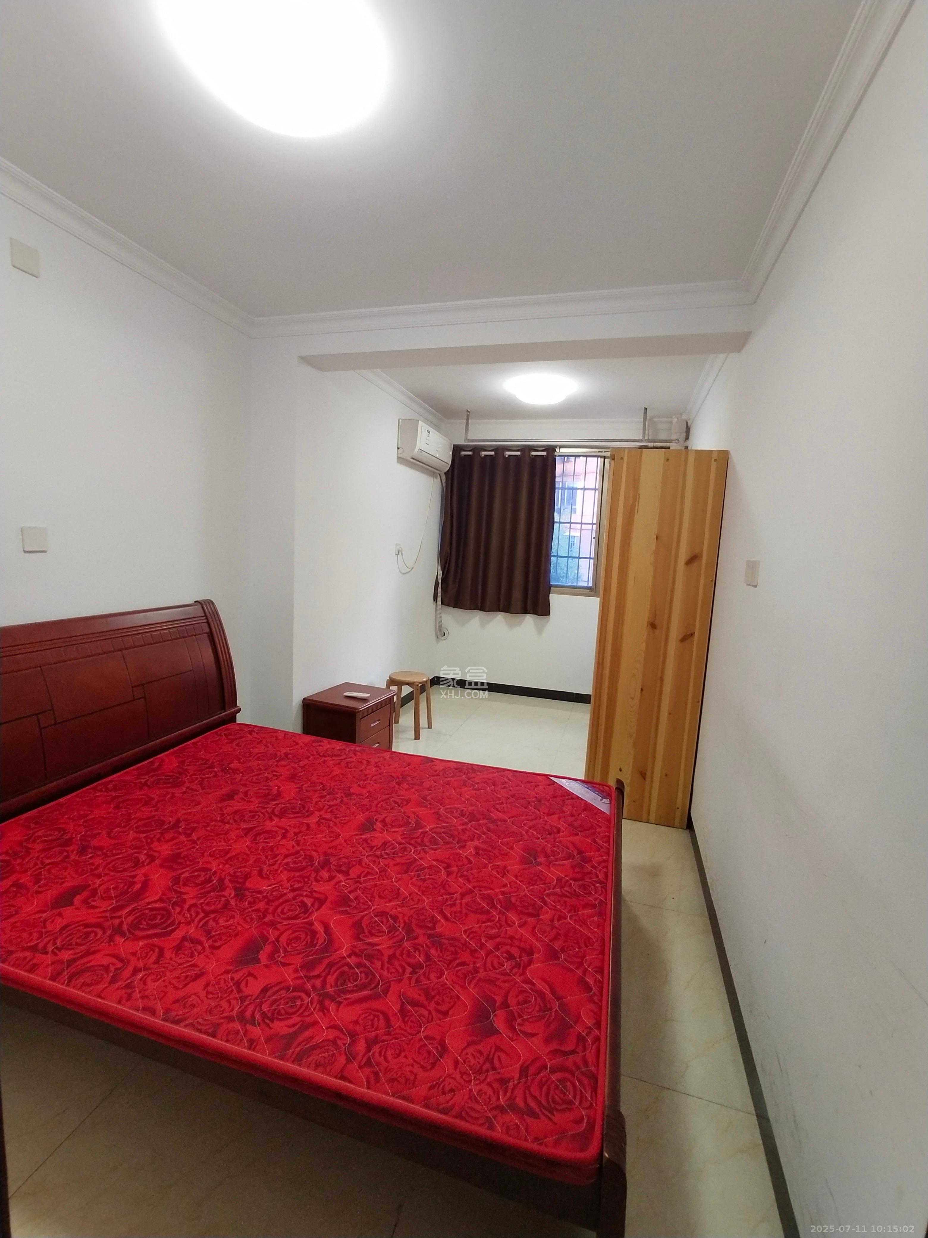 阳明山庄  2室1厅1卫    1700.0元/月 阳明山庄  2室1厅1卫    1700.0元/月室内图