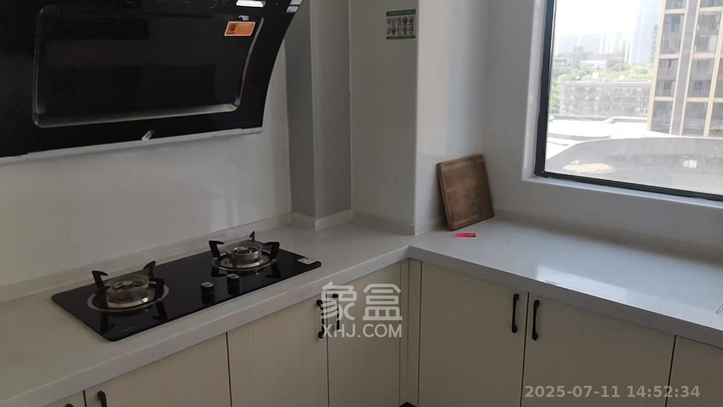 振业城三期 4室2厅2卫 3500.0元/月 振业城三期 4室2厅2卫 3500.0元/月室内图