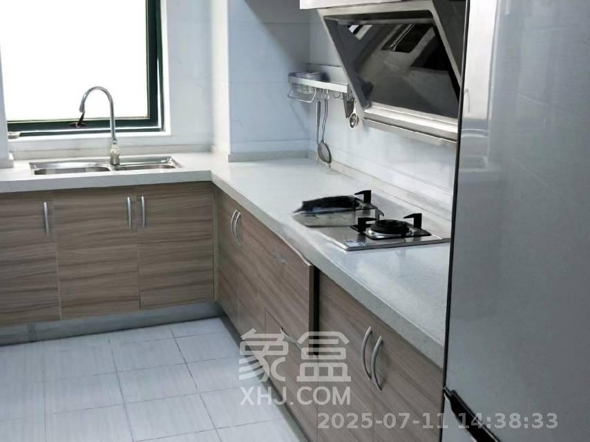 湖韵佳苑  2室2厅1卫   3100.00元/月室内图