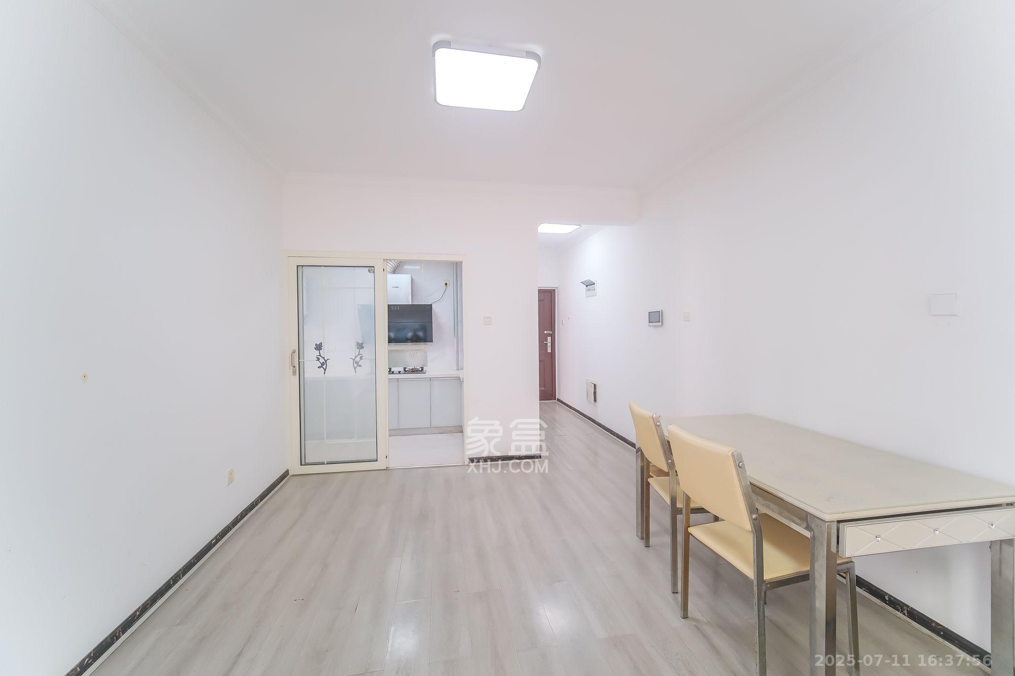 筑梦星园  3室2厅1卫    1700.0元/月 筑梦星园  3室2厅1卫    1700.0元/月室内图