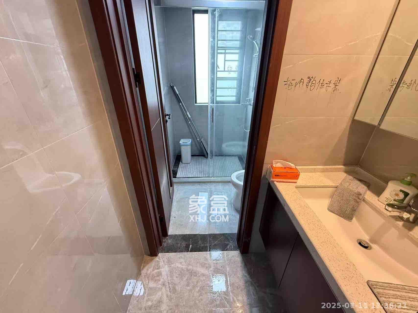 绿地长沙城际空间站(绿地新里佳苑) 4室2厅2卫 3600.0元/月 绿地长沙城际空间站(绿地新里佳苑) 4室2厅2卫 3600.0元/月室内图