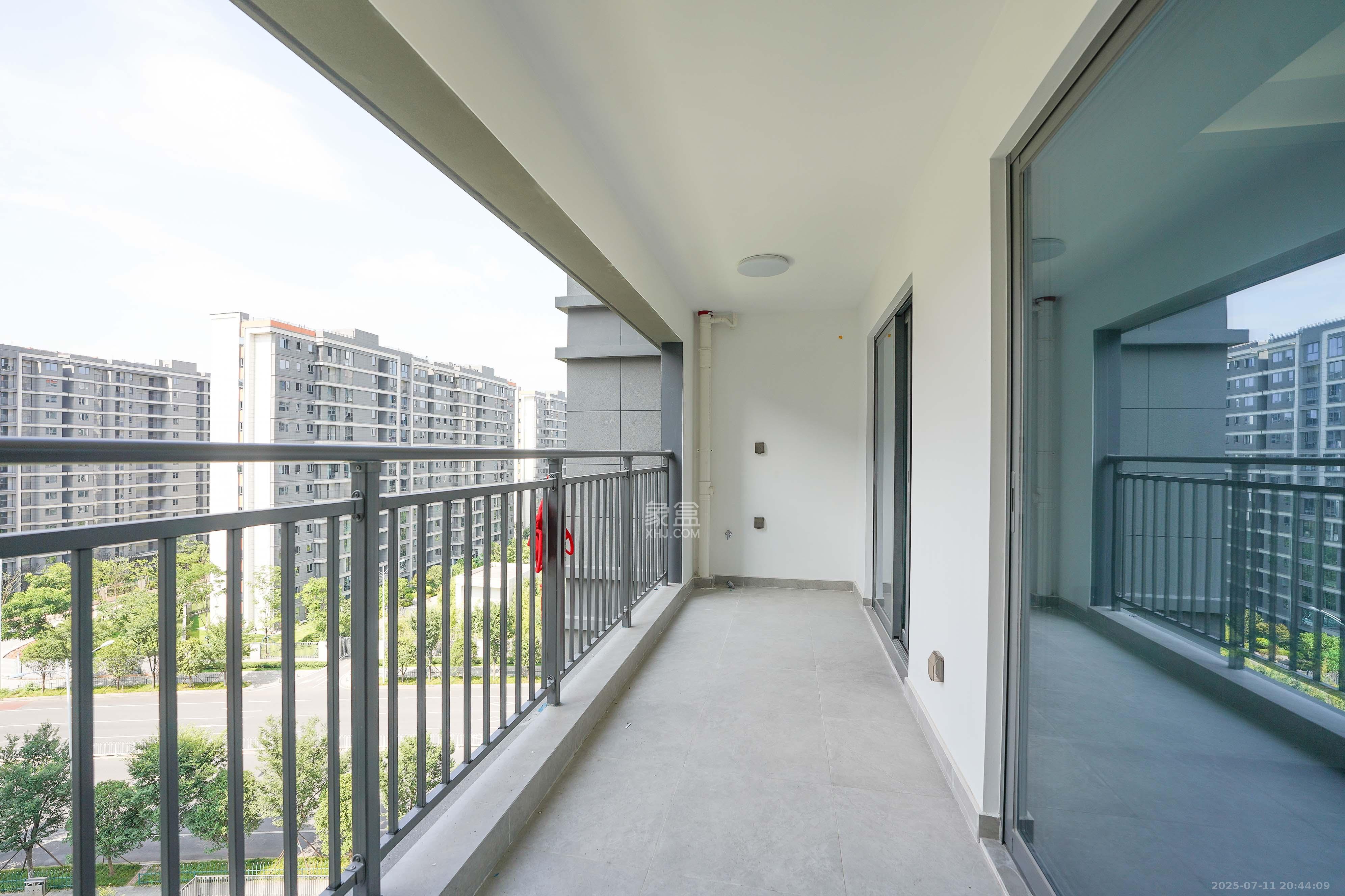 中海寰宇天下 4室2厅2卫 148.00万 中海寰宇天下 4室2厅2卫 148.00万其他