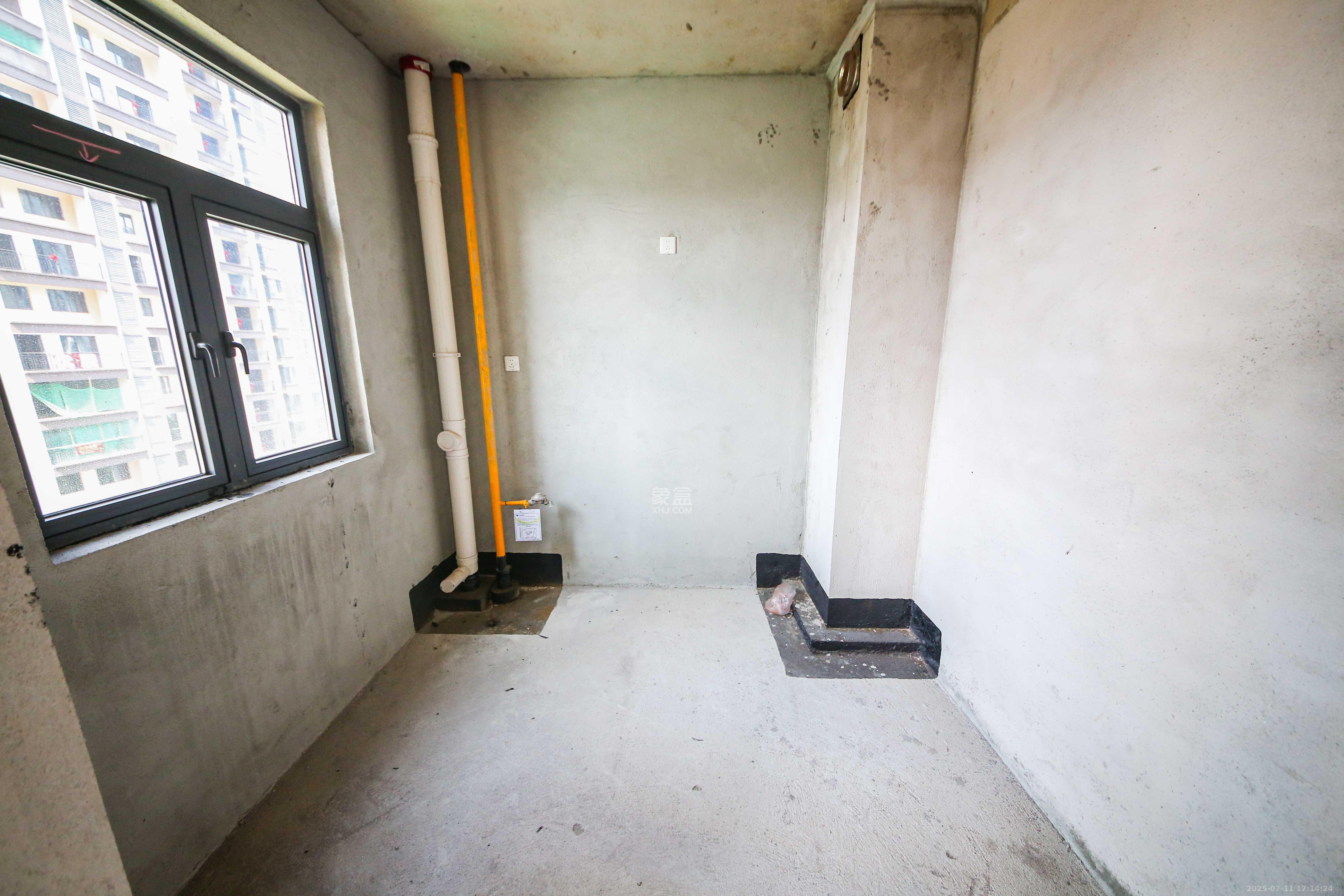 中建钰和城 4室2厅2卫 185.00万 中建钰和城 4室2厅2卫 185.00万厨房