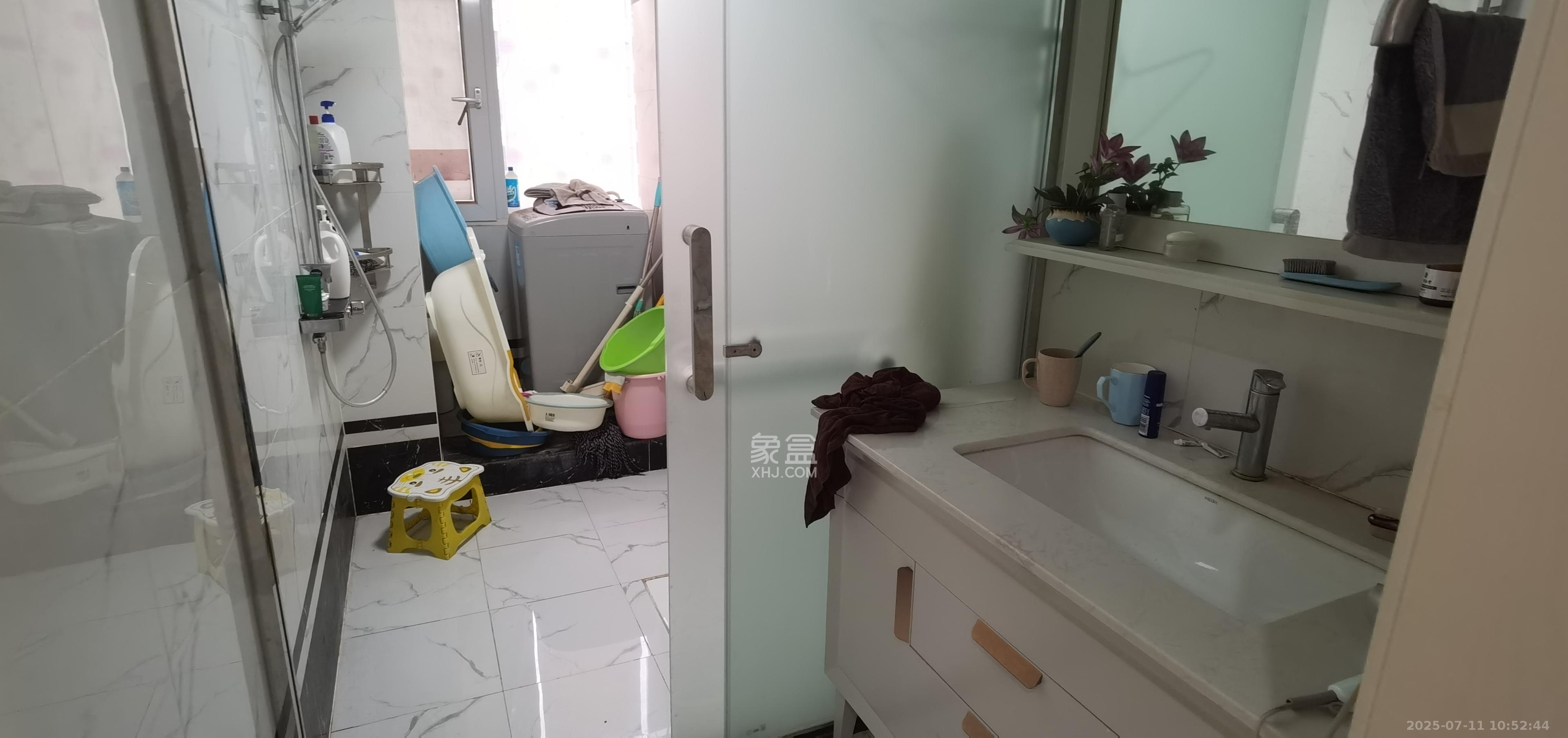 和泓梅溪四季 5室2厅2卫 5000.0元/月 和泓梅溪四季 5室2厅2卫 5000.0元/月室内图