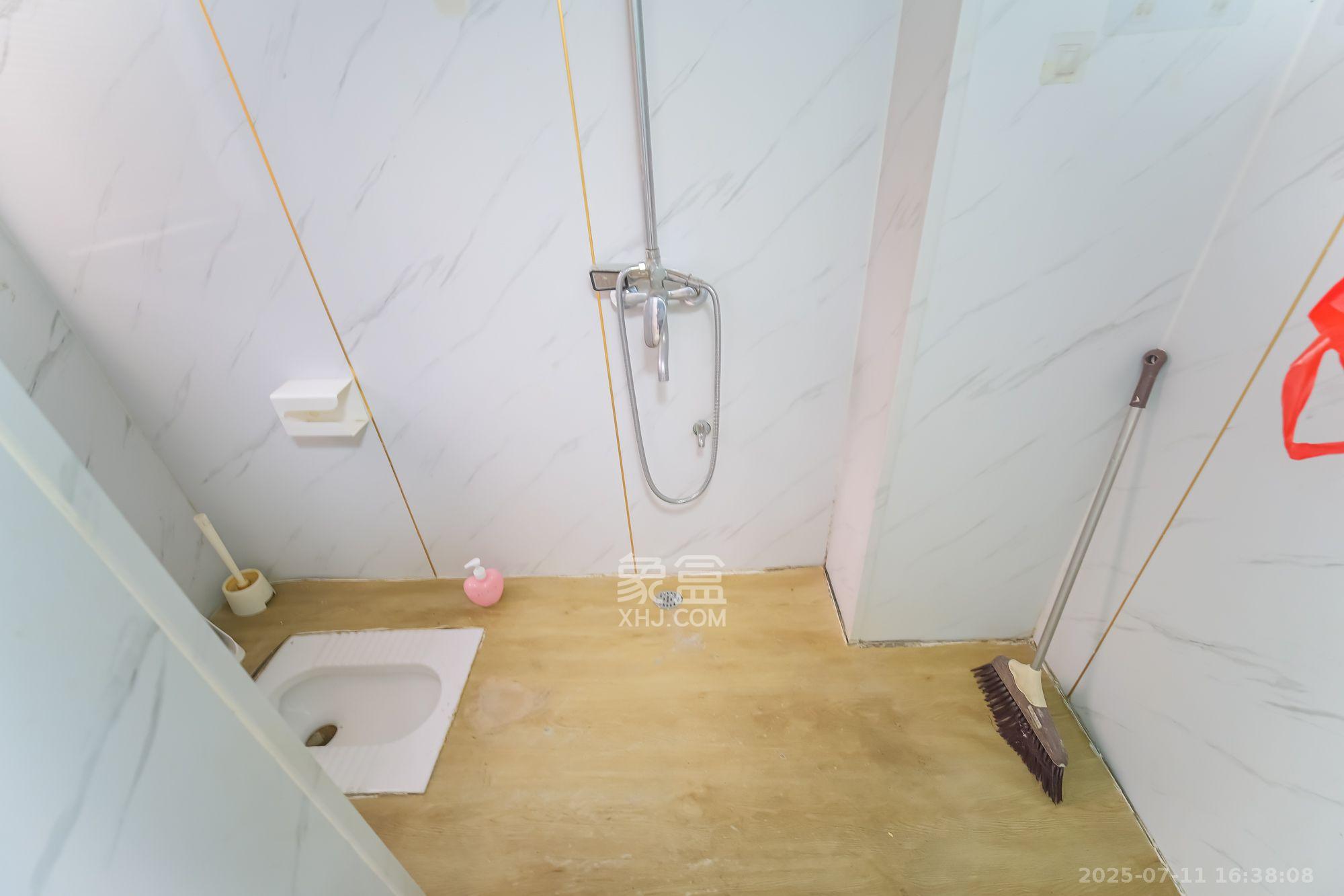 筑梦星园  3室2厅1卫    1700.0元/月 筑梦星园  3室2厅1卫    1700.0元/月室内图