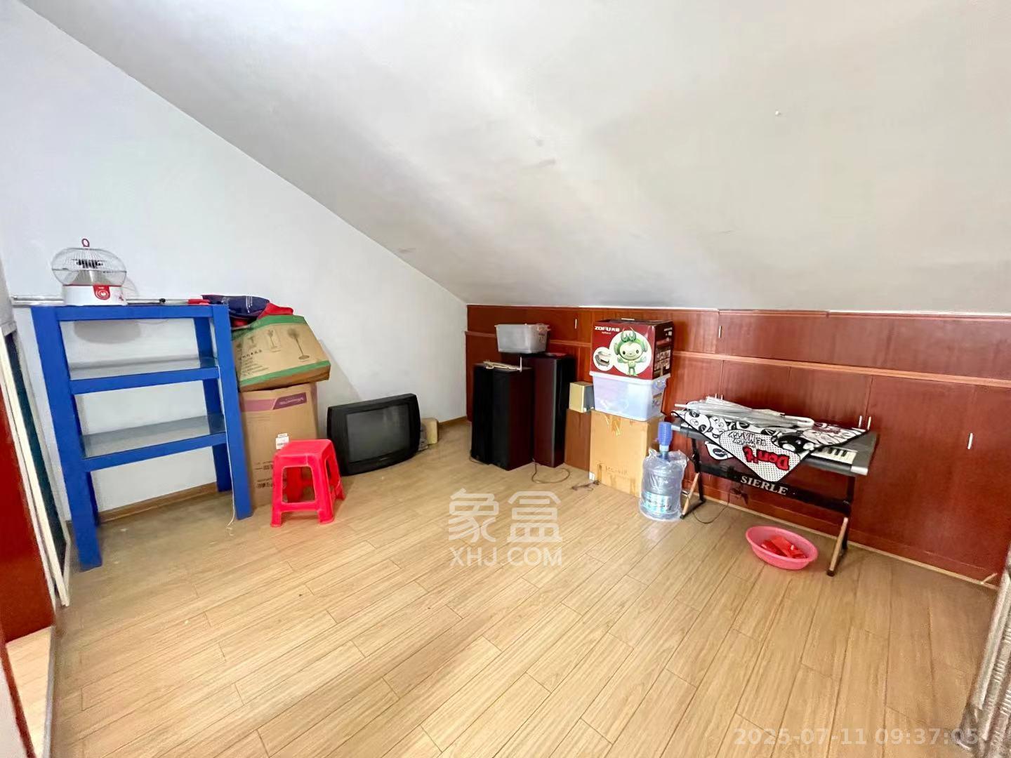 德政园 2室2厅2卫 1300.0元/月 德政园 2室2厅2卫 1300.0元/月室内图