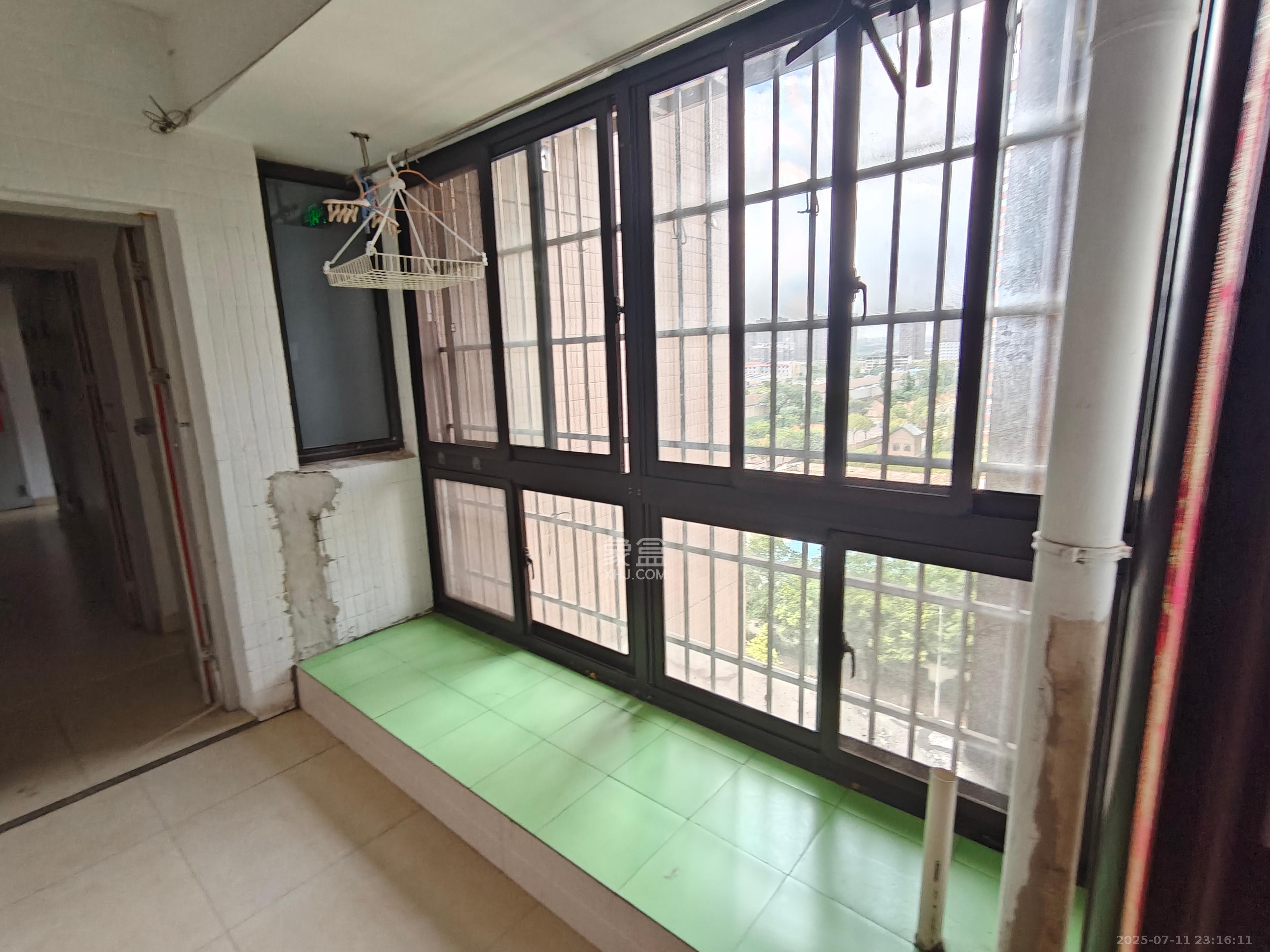 东驿竹园  3室2厅1卫   2600.00元/月室内图
