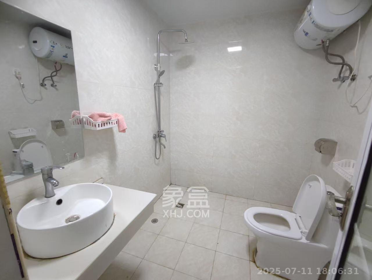 金鼎公园尚  1室1厅1卫    1100.0元/月室内图