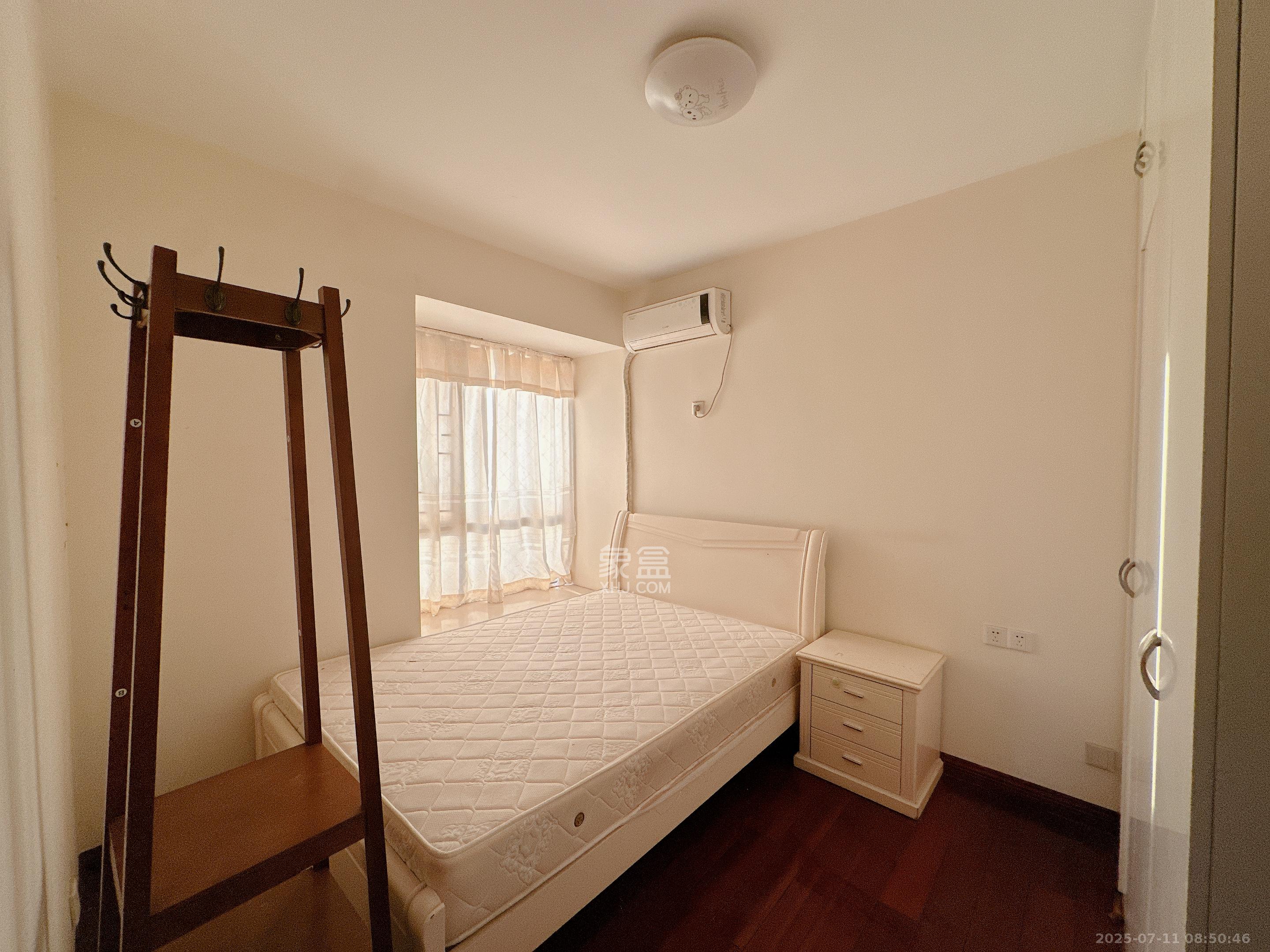 领航江阁  3室2厅2卫    3500.0元/月 领航江阁  3室2厅2卫    3500.0元/月室内图