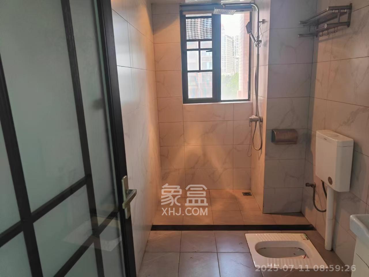 博长山水香颐  4室2厅2卫    2000.0元/月 博长山水香颐  4室2厅2卫    2000.0元/月室内图