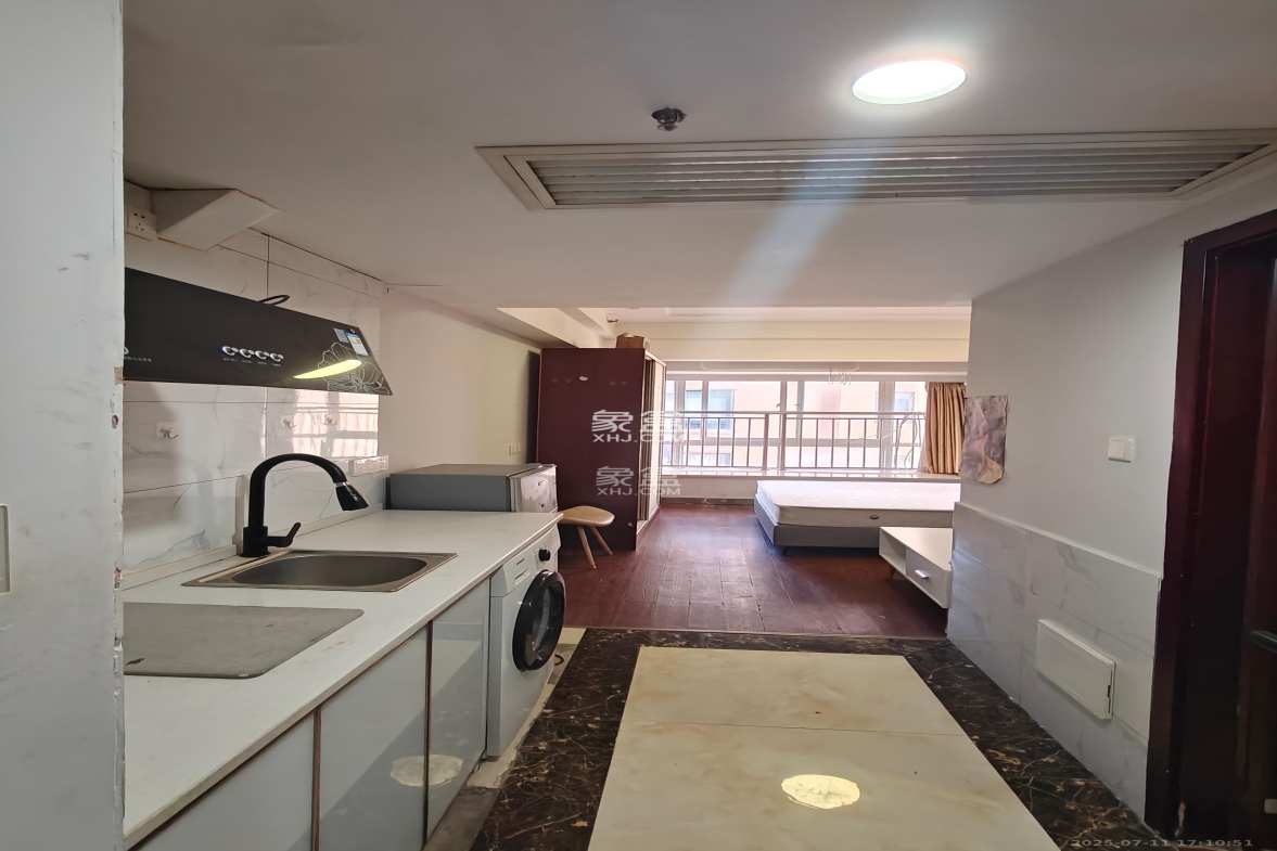 星城荣域 1室1厅1卫 1380.0元/月 星城荣域 1室1厅1卫 1380.0元/月室内图