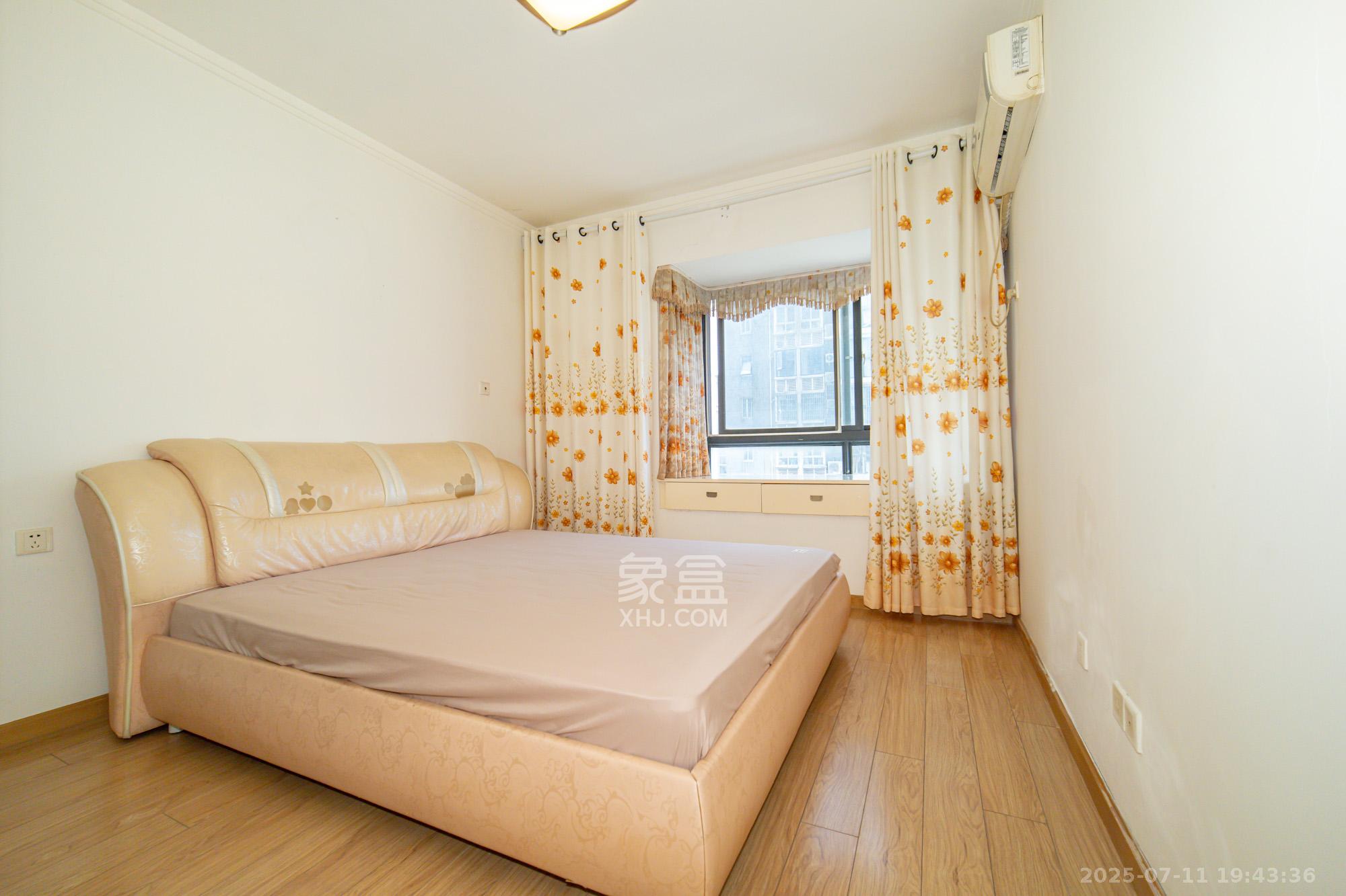 尚都花园城  2室2厅1卫    47.0万 尚都花园城  2室2厅1卫    47.0万卧室