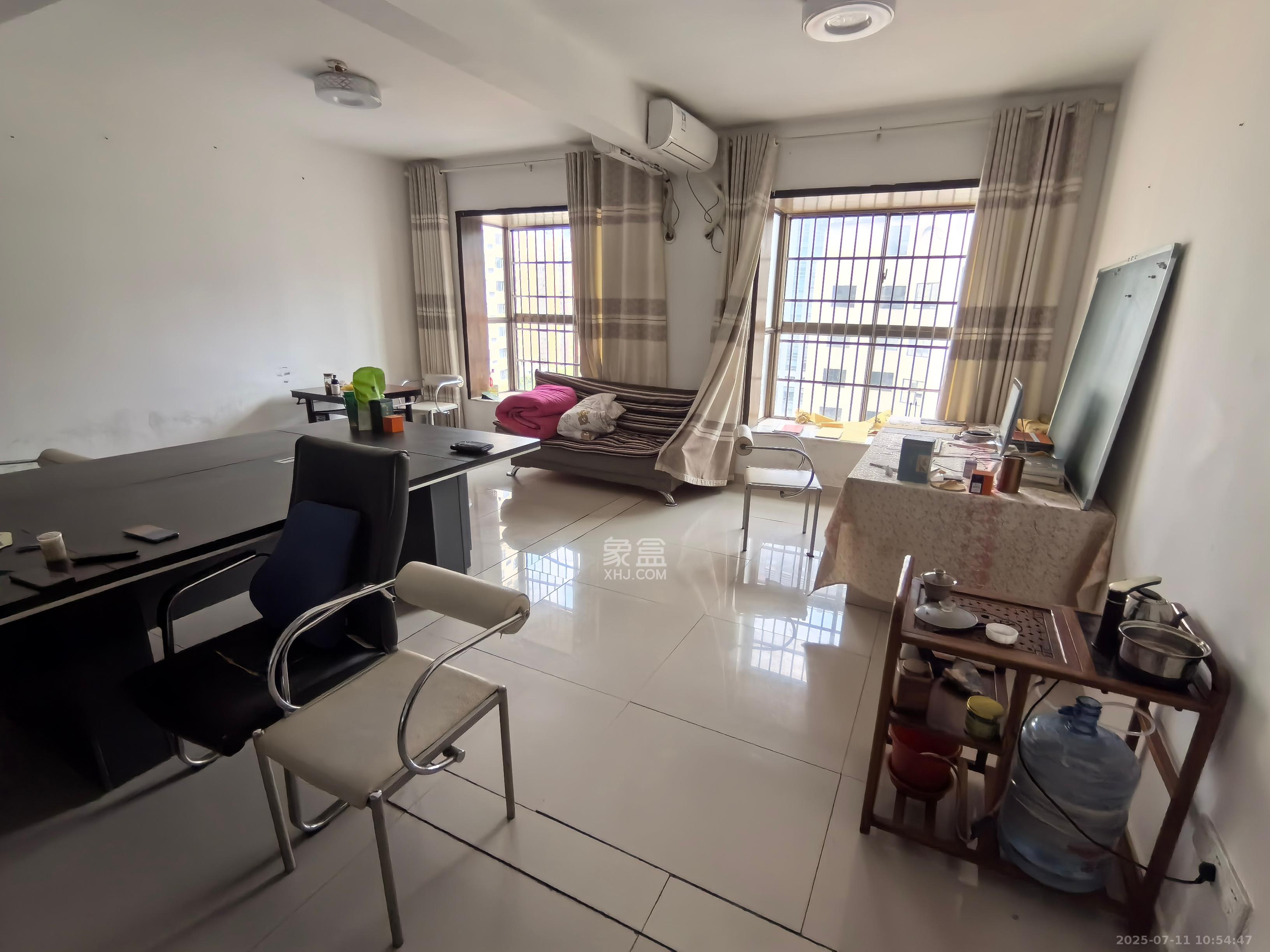 芙蓉同发 2室2厅1卫 4000.0元/月 芙蓉同发 2室2厅1卫 4000.0元/月室内图