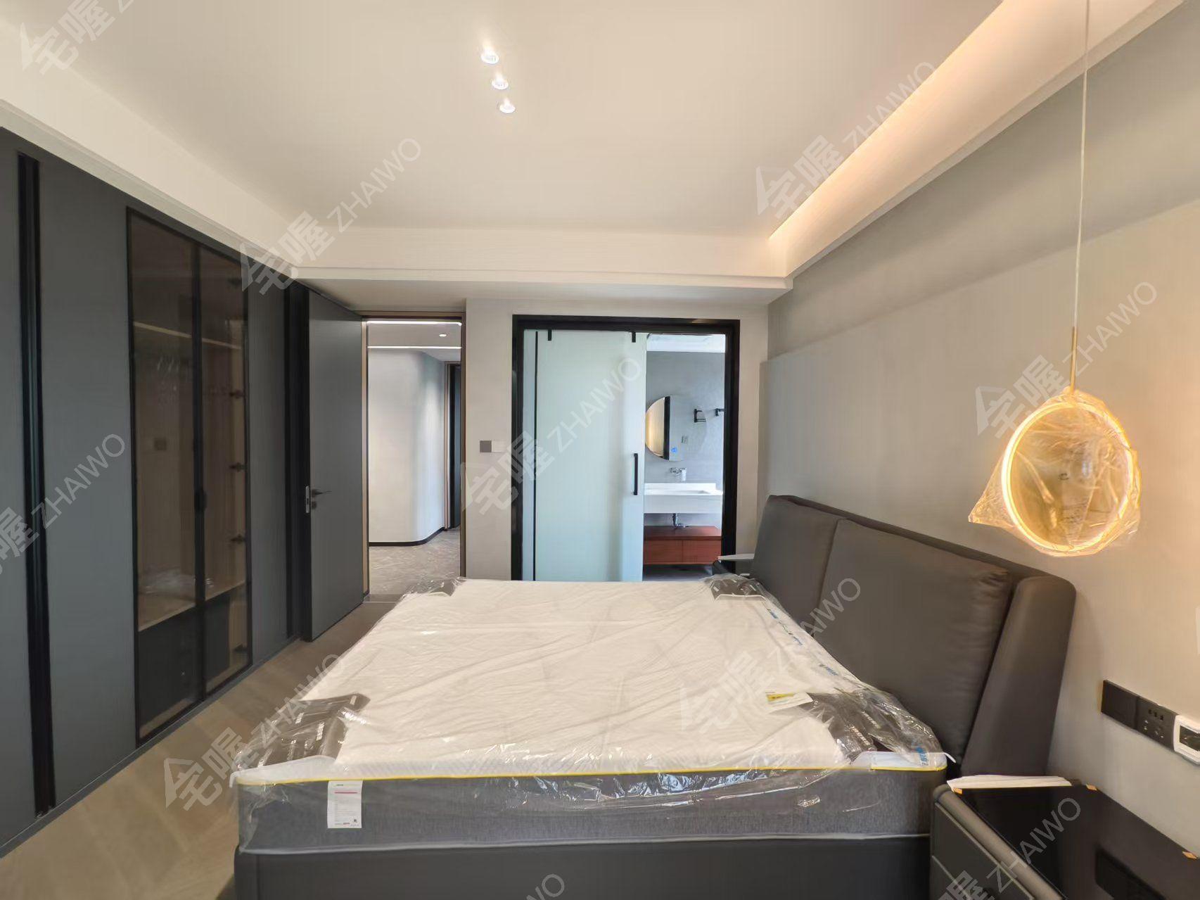 怡河园 4室2厅2卫 218.0万 怡河园 4室2厅2卫 218.0万客厅