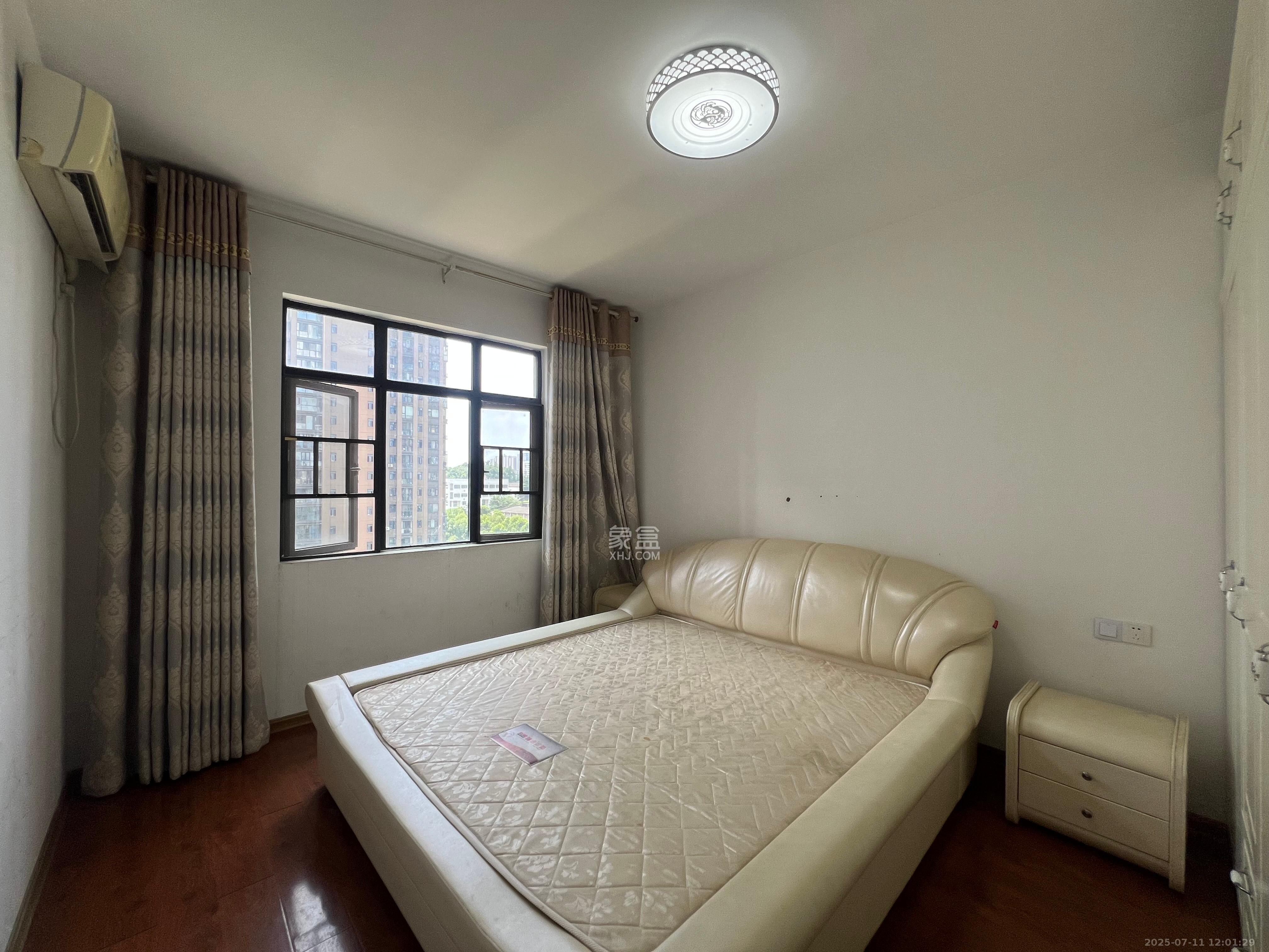 中央美郡 3室2厅1卫 3000.0元/月 中央美郡 3室2厅1卫 3000.0元/月室内图