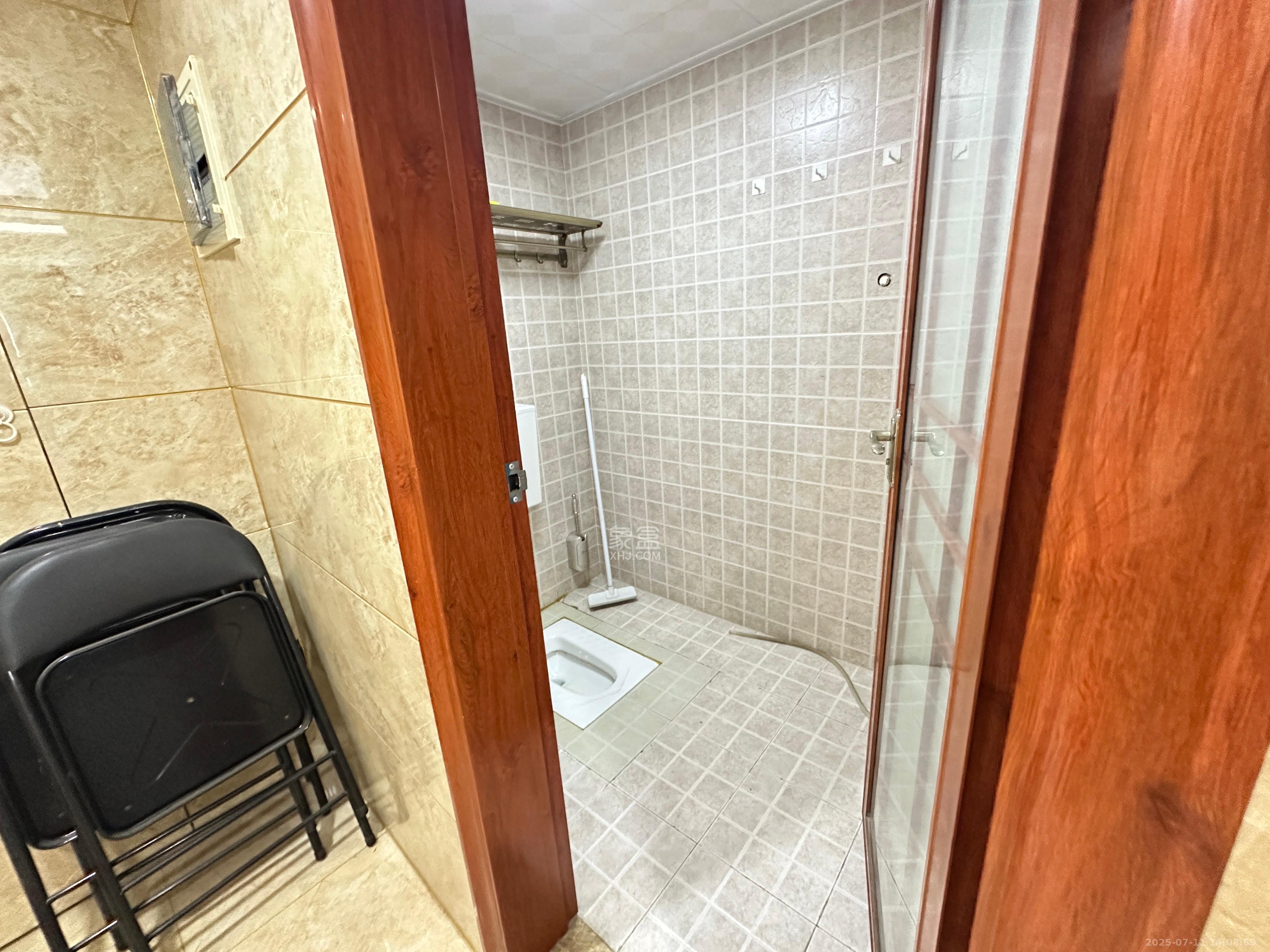 保利国际广场 1室1厅1卫 8200.0元/月 保利国际广场 1室1厅1卫 8200.0元/月室内图