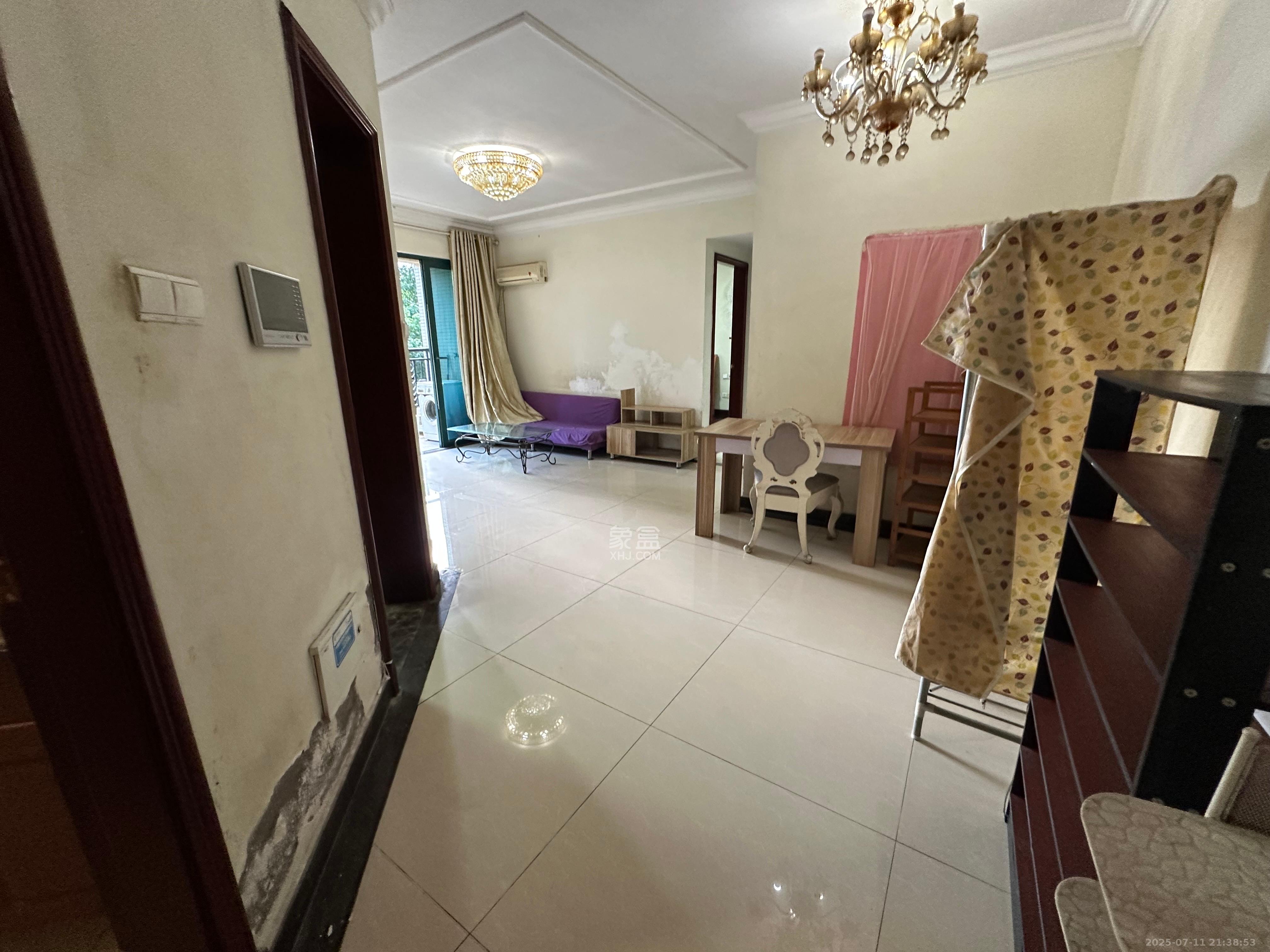 恒大绿洲  2室2厅1卫    1900.0元/月室内图