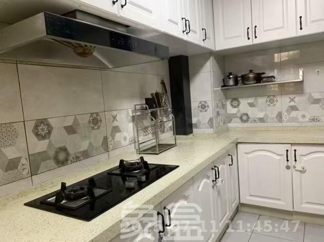 星城新宇瑞景苑（景塘苑）  3室2厅2卫   2500.00元/月室内图