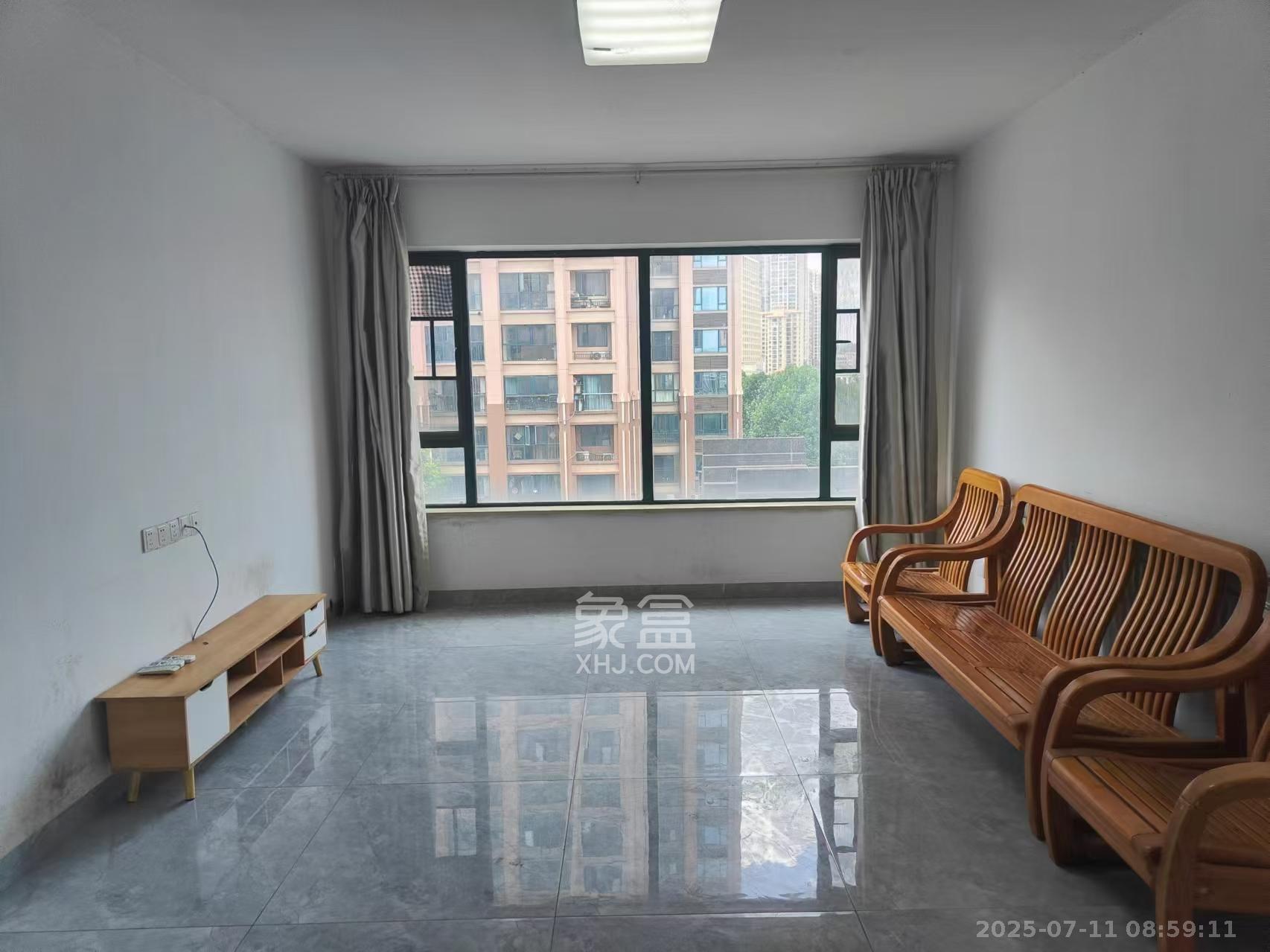 博长山水香颐  4室2厅2卫    2000.0元/月 博长山水香颐  4室2厅2卫    2000.0元/月室内图