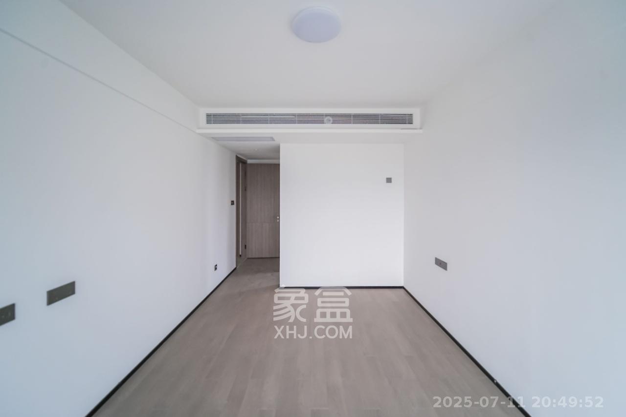 轨道万科悦府  3室2厅2卫    2900.0元/月室内图