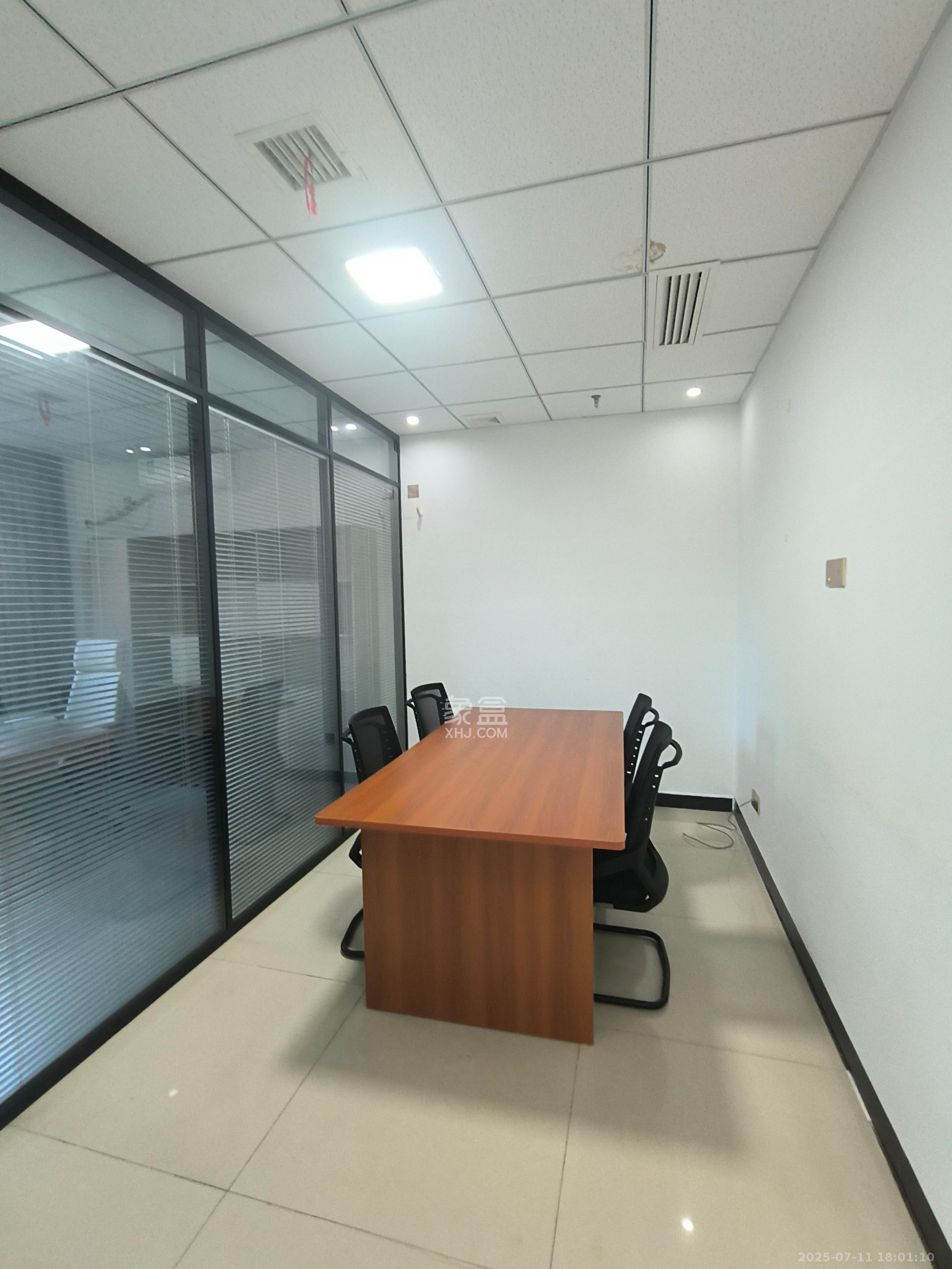 星城荣域   169.0㎡      7500.0元/月室内图