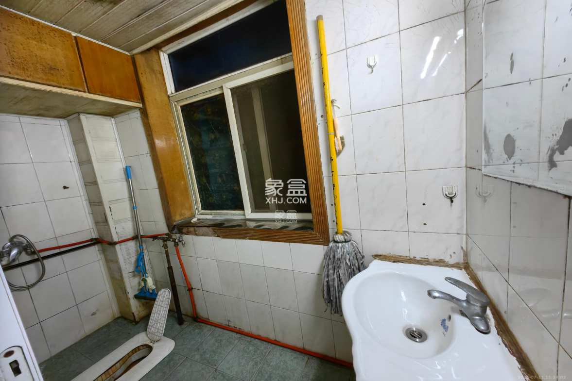 金沙园小区 3室2厅1卫 1600.0元/月 金沙园小区 3室2厅1卫 1600.0元/月室内图