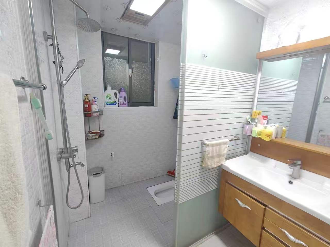西子莲花  3室1厅1卫   2200.00元/月室内图