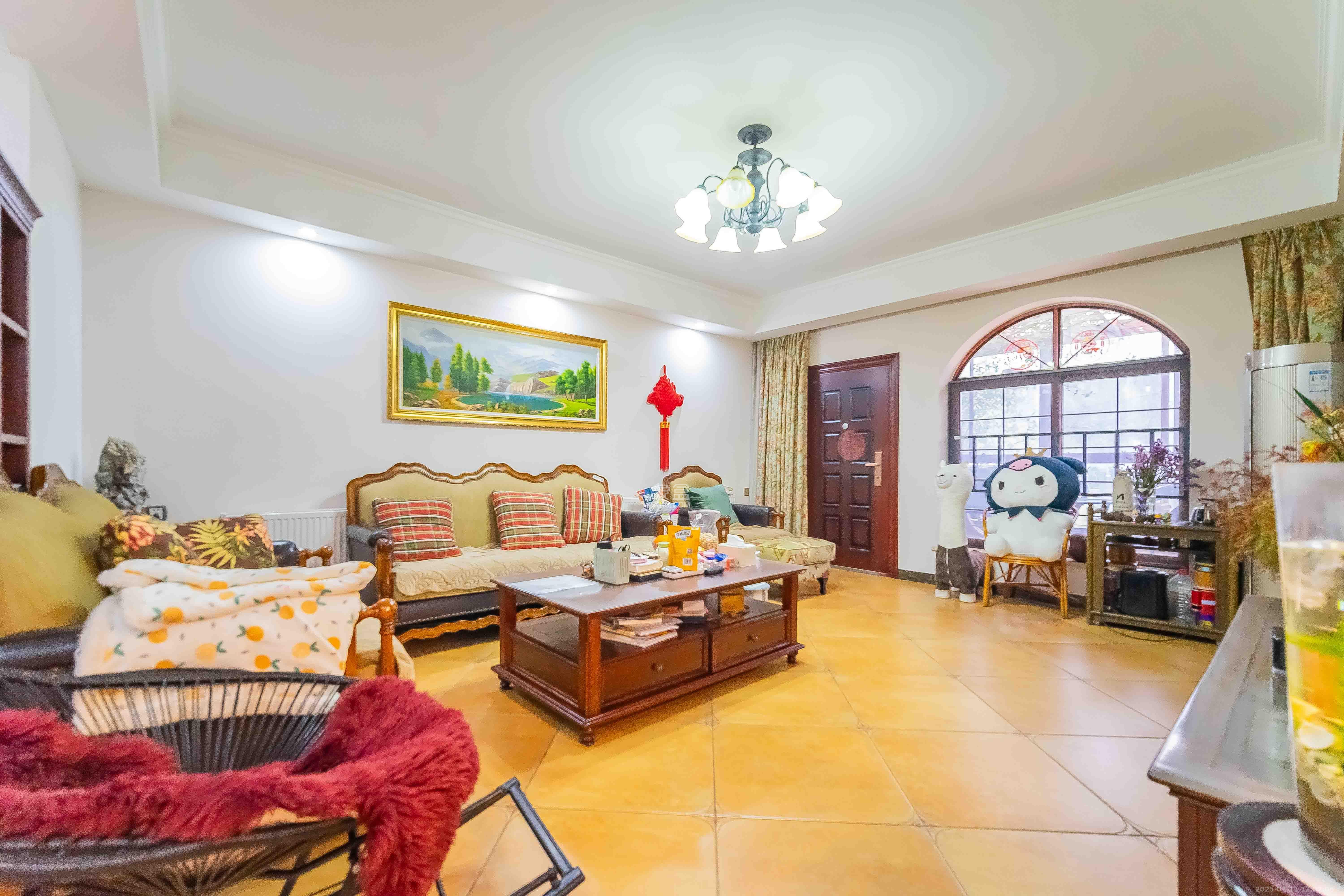 仁和雨花家园 4室2厅2卫 3500.0元/月 仁和雨花家园 4室2厅2卫 3500.0元/月室内图