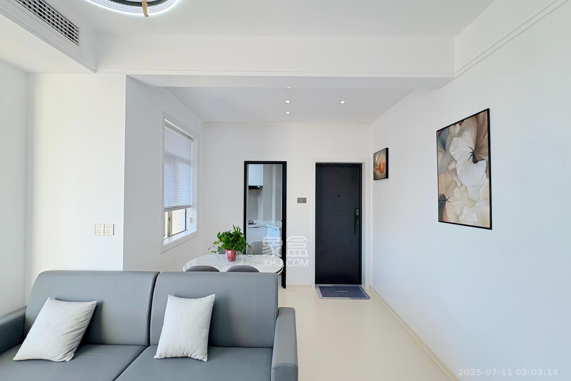 凯通国际城(凯通朝庭) 3室1厅1卫 68.0万 凯通国际城(凯通朝庭) 3室1厅1卫 68.0万客厅