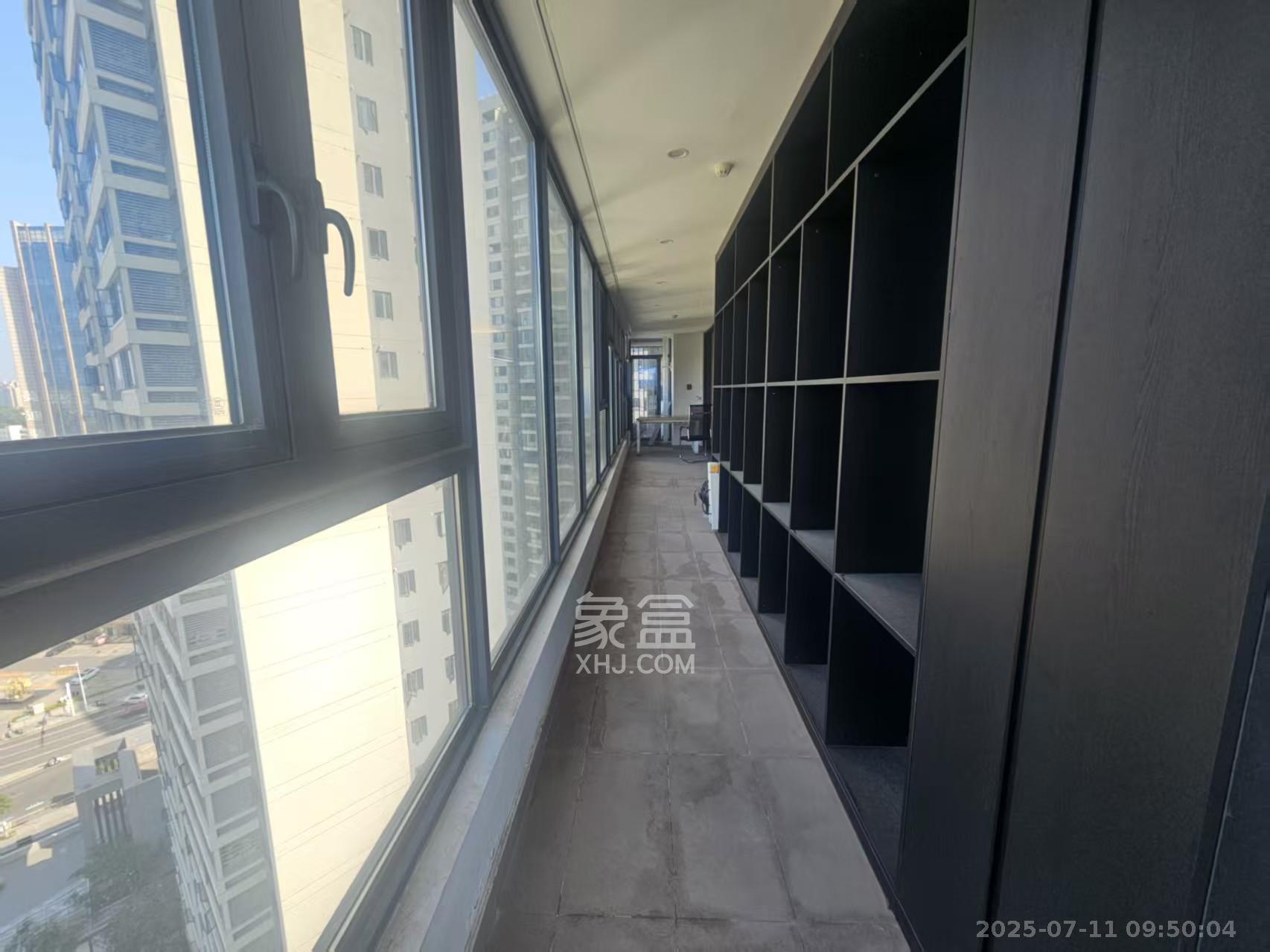 旭辉都会山  4室2厅3卫    9000.0元/月 旭辉都会山  4室2厅3卫    9000.0元/月室内图