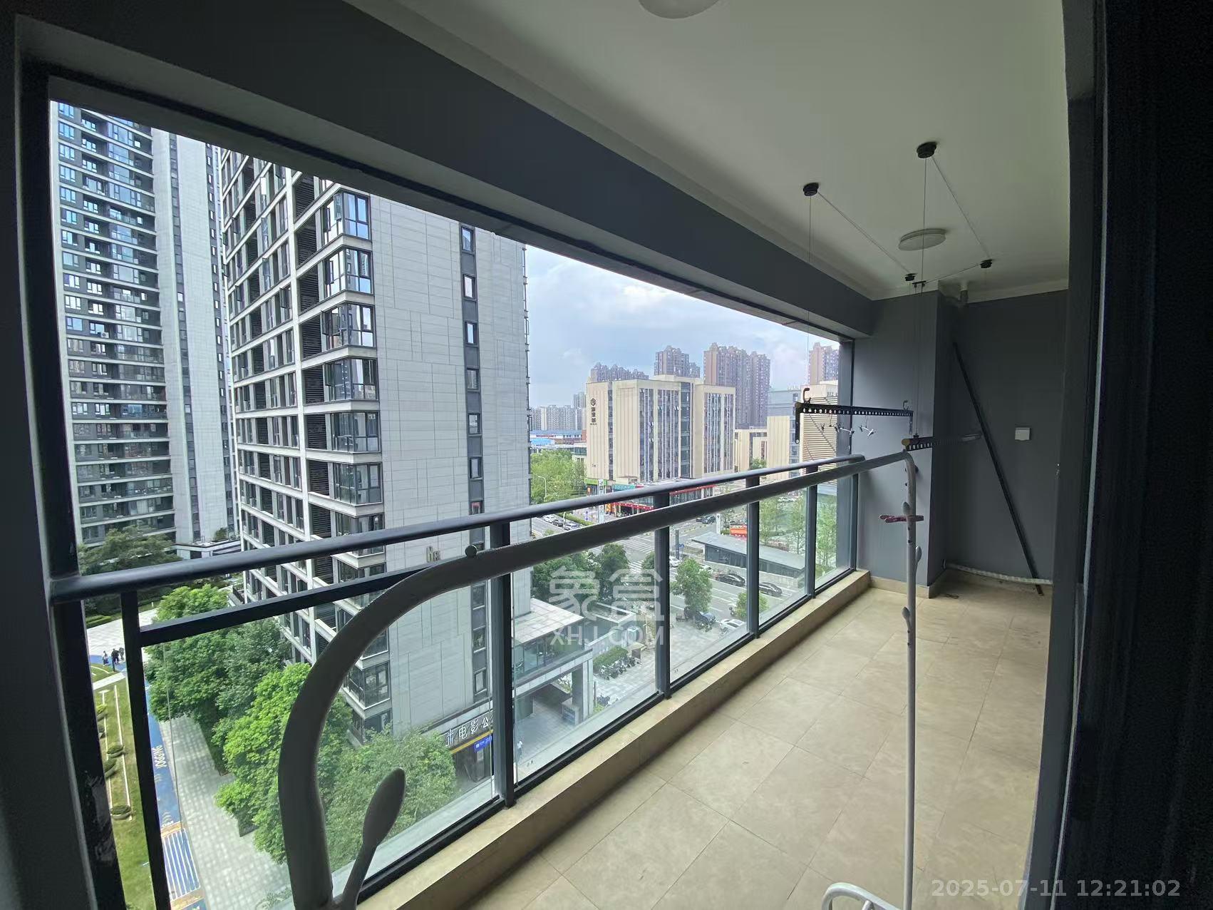 中海阅江府 3室2厅2卫 3700.0元/月 中海阅江府 3室2厅2卫 3700.0元/月室内图