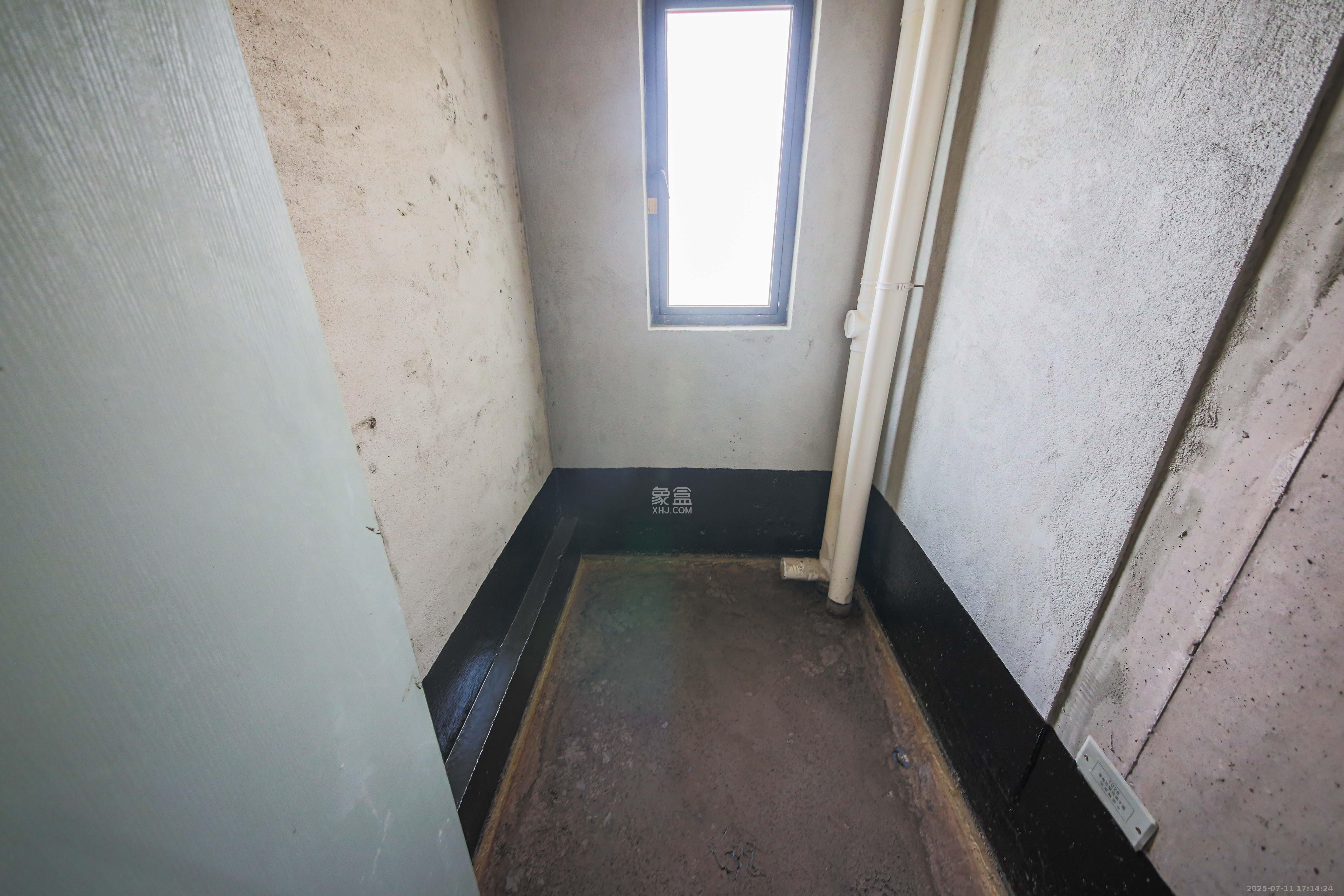 中建钰和城 4室2厅2卫 185.00万 中建钰和城 4室2厅2卫 185.00万卫生间