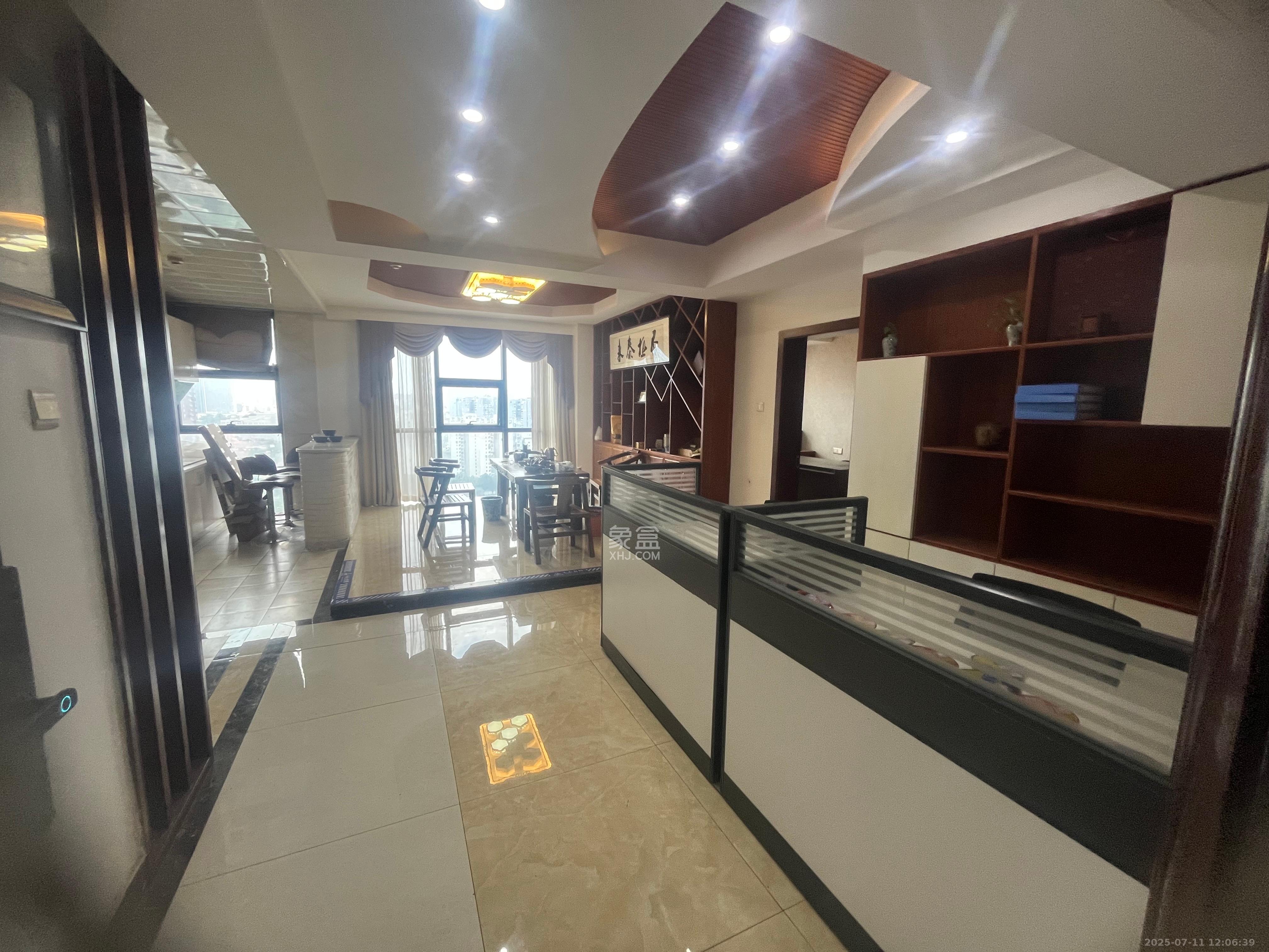 万坤图财富广场 1室0厅0卫 3900.0元/月 万坤图财富广场 1室0厅0卫 3900.0元/月室内图