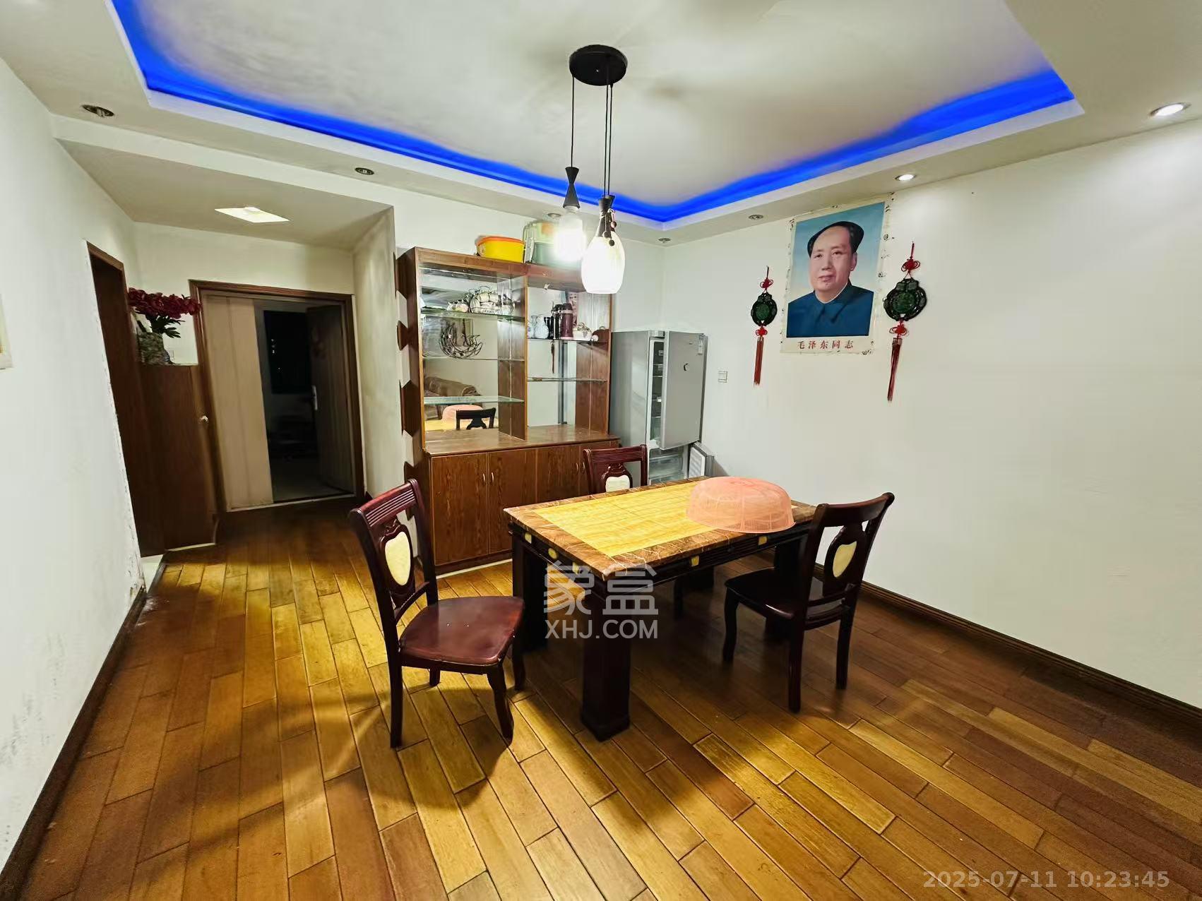 佳阳悦景馨都  3室2厅2卫    2300.0元/月 佳阳悦景馨都  3室2厅2卫    2300.0元/月室内图