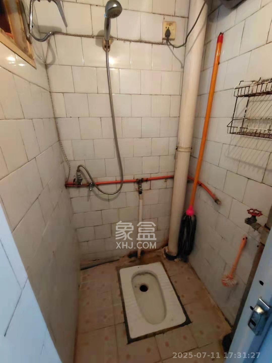 桐荫里社区  1室1厅1卫   1400.00元/月室内图