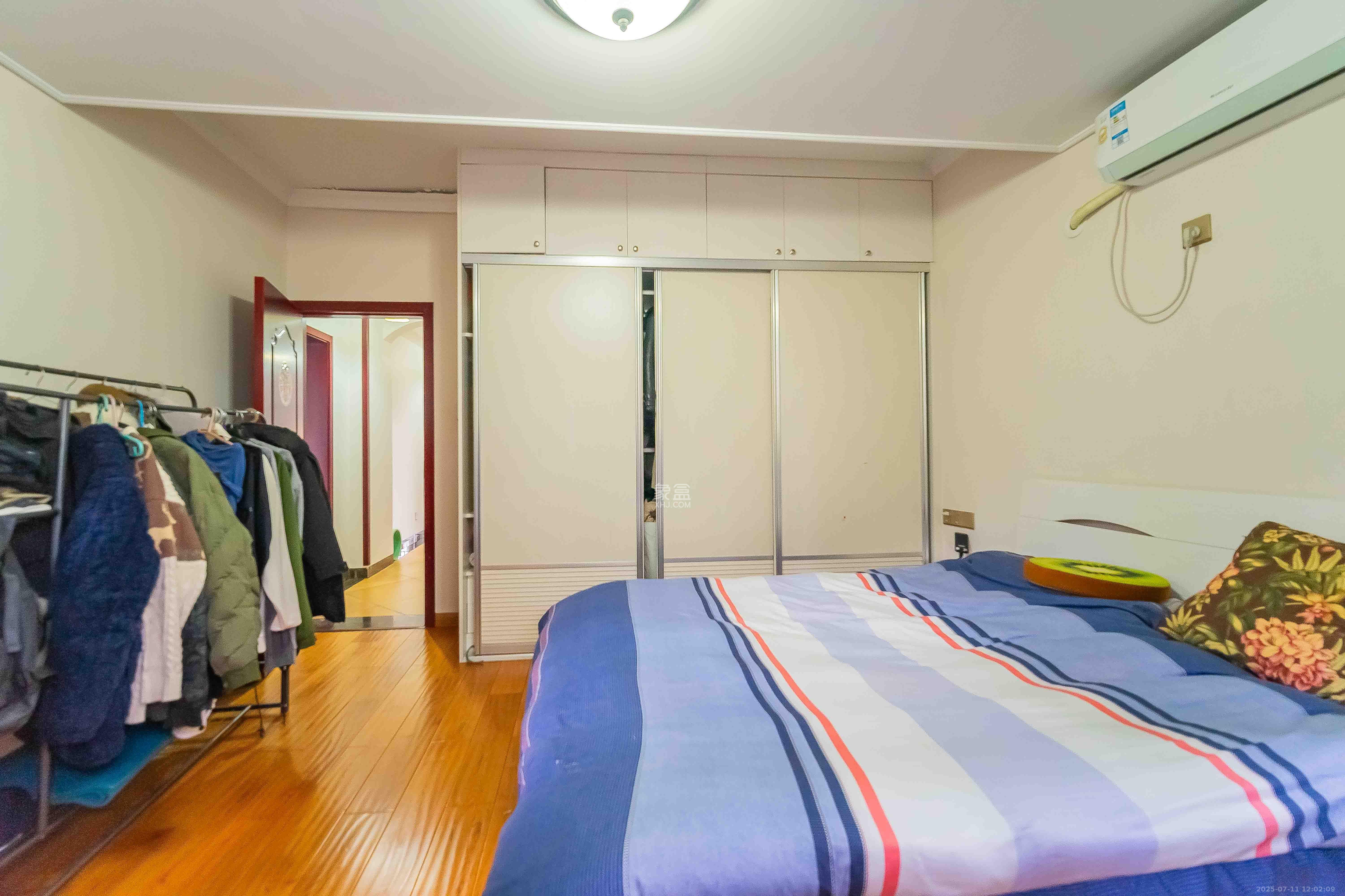 仁和雨花家园 4室2厅2卫 3500.0元/月 仁和雨花家园 4室2厅2卫 3500.0元/月室内图