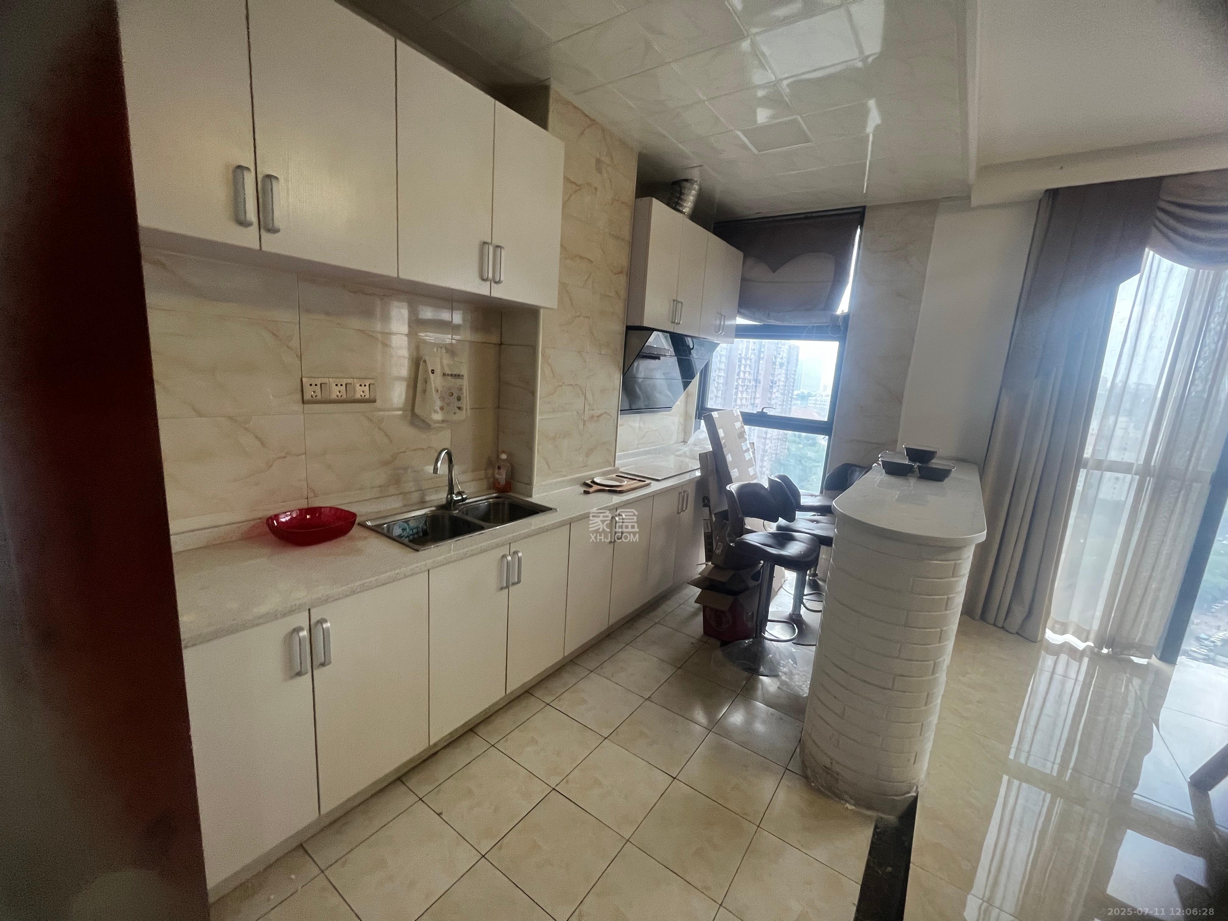 万坤图财富广场 1室0厅0卫 3900.0元/月 万坤图财富广场 1室0厅0卫 3900.0元/月室内图