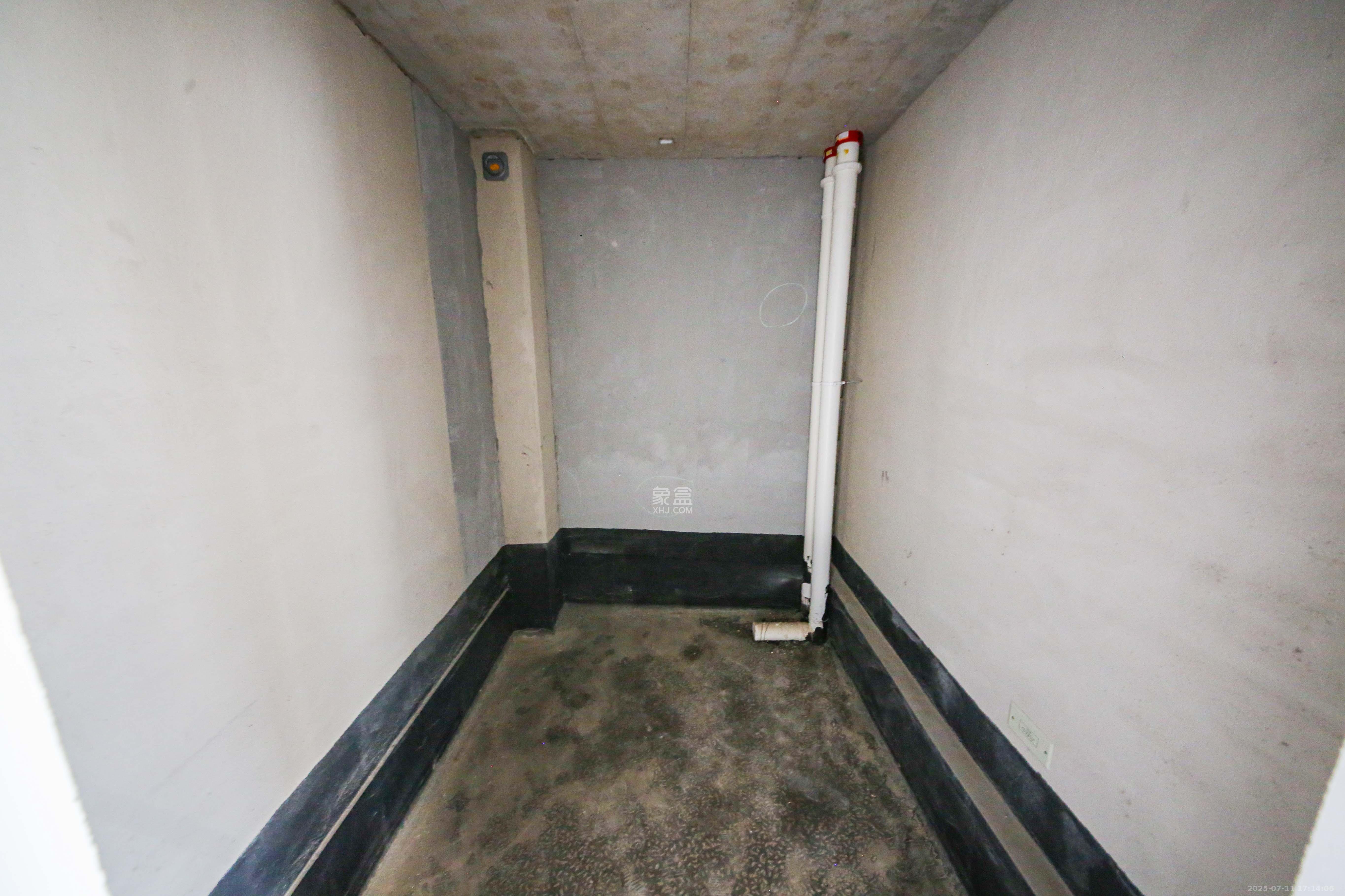 博林云栖 5室2厅3卫 230.0万 博林云栖 5室2厅3卫 230.0万卫生间