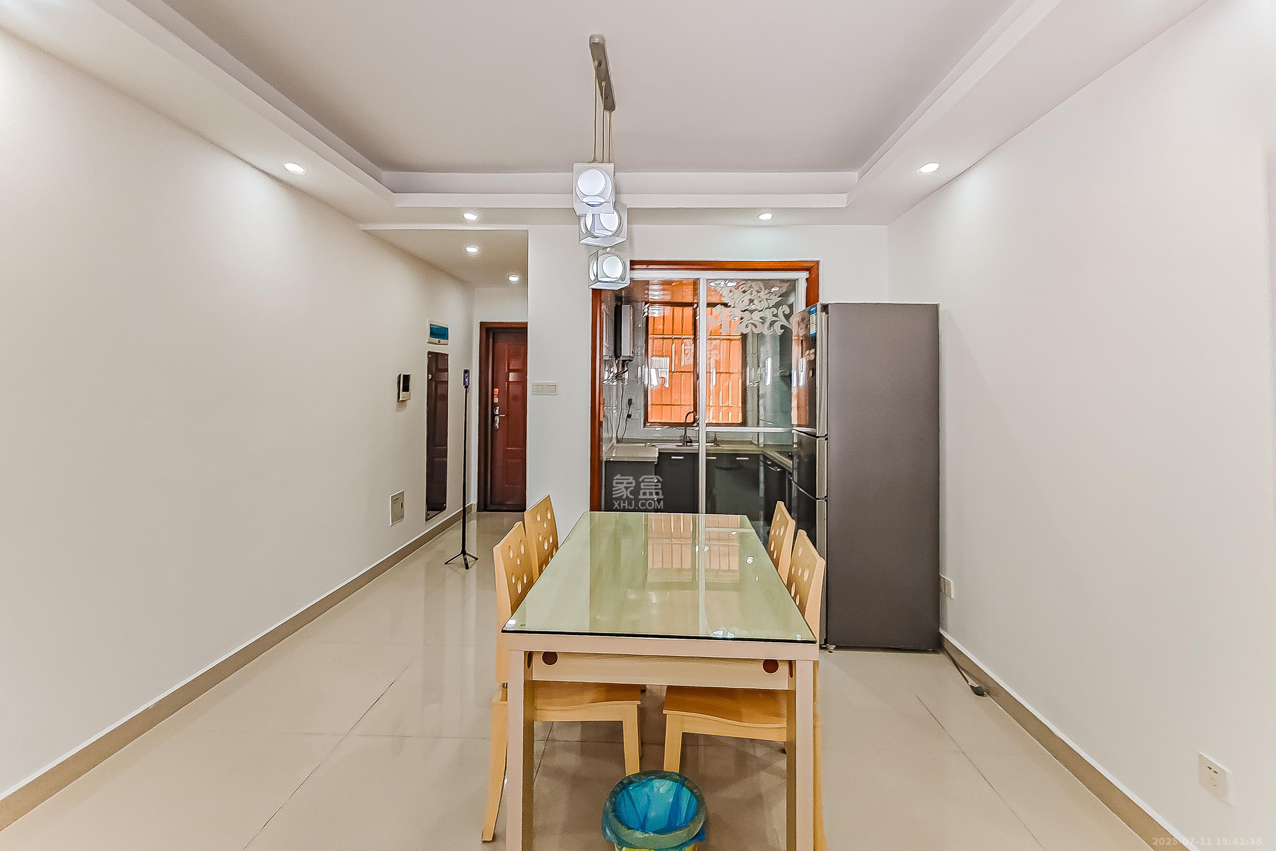 君悦紫园 2室2厅1卫 102.0万 君悦紫园 2室2厅1卫 102.0万客厅