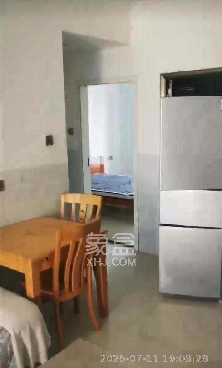 家兴苑  3室1厅1卫    1600.0元/月室内图